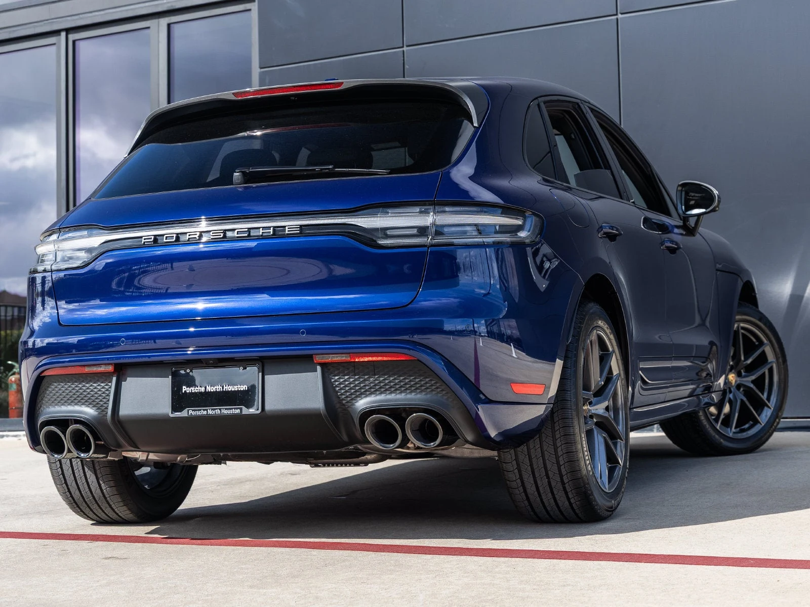 2026 Porsche Macan T (95B), 11/20