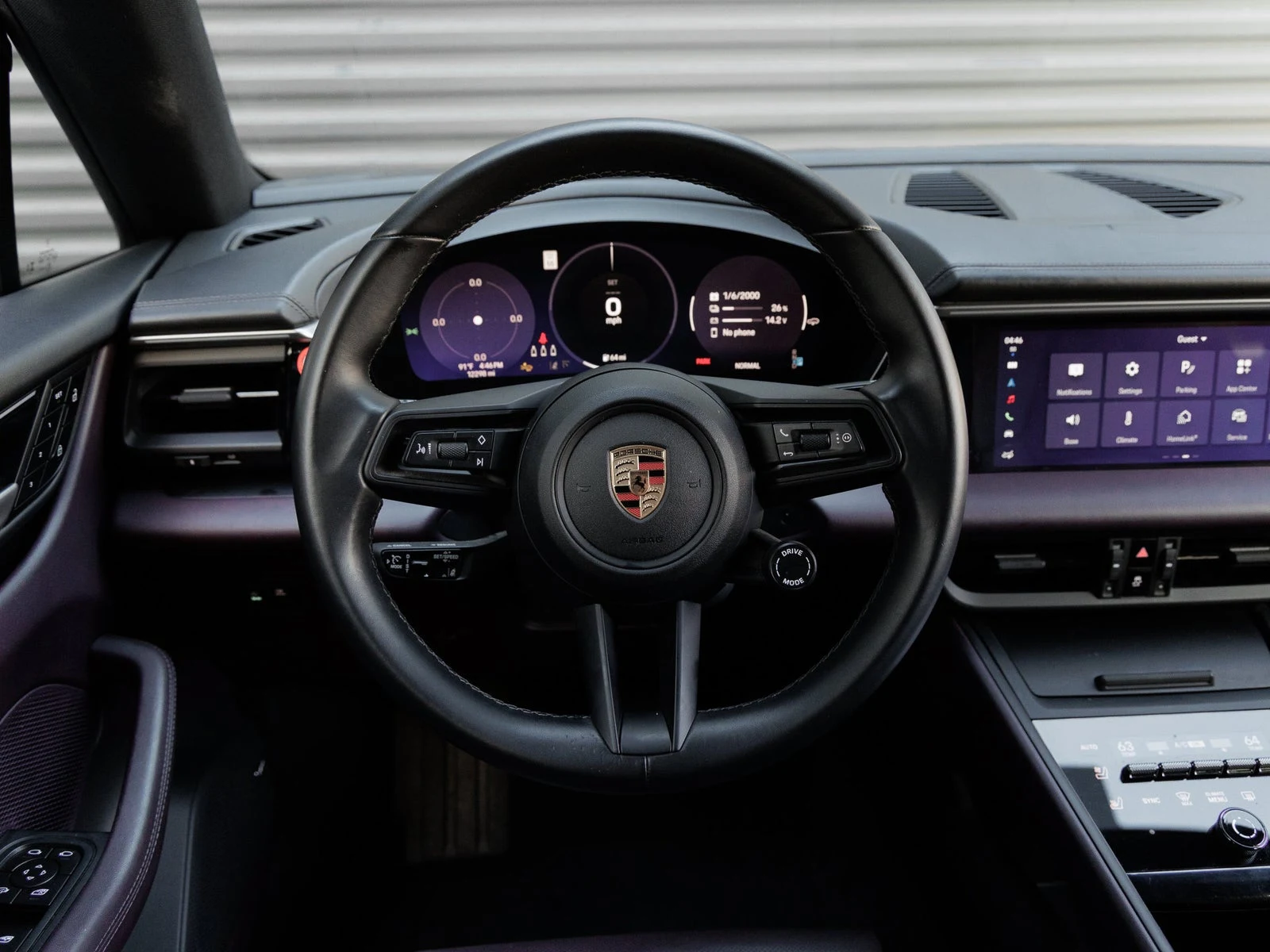 2024 Porsche Macan 4 Electric (XAB), 16/20
