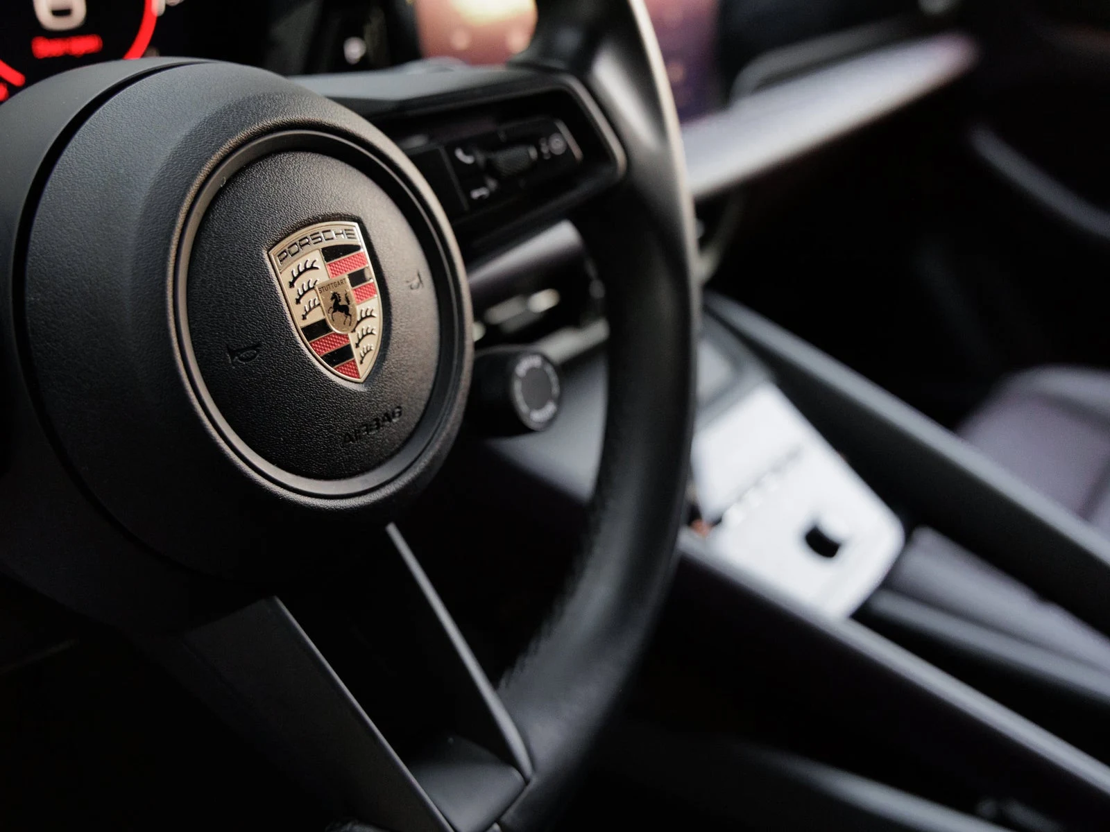 2024 Porsche Macan 4 Electric (XAB), 19/20