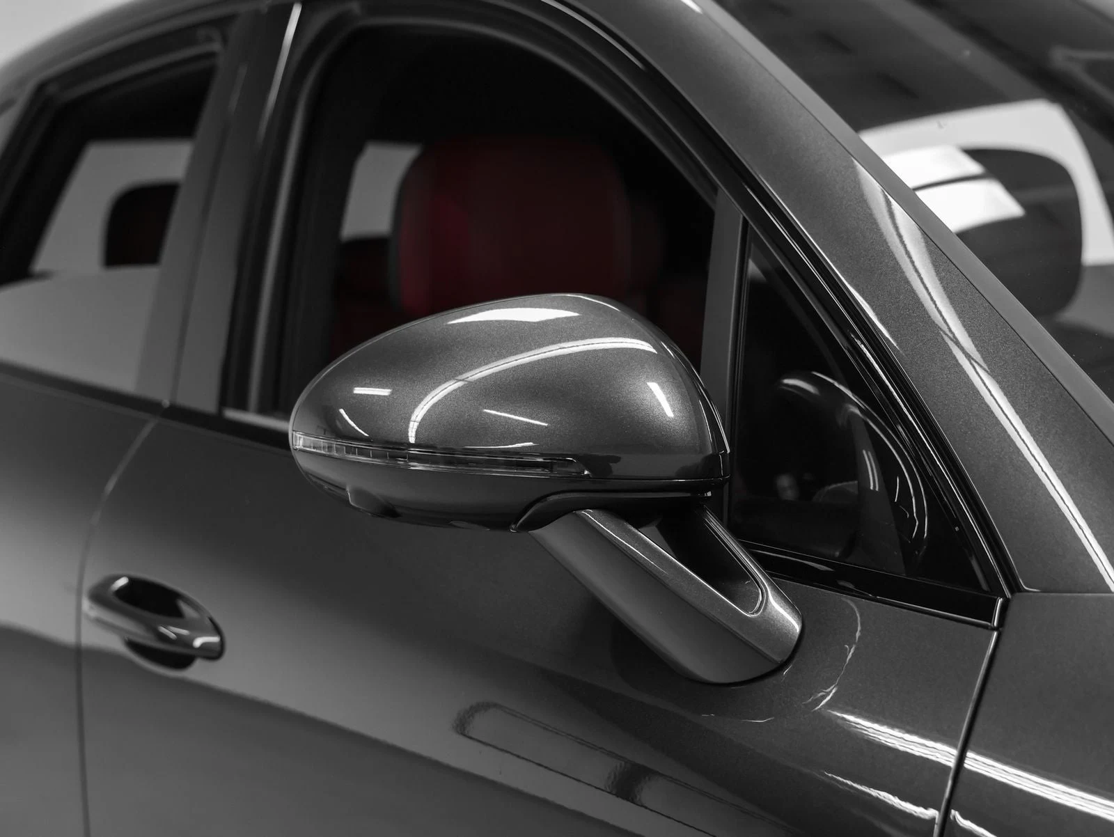 2026 Porsche Macan (95B), 14/20