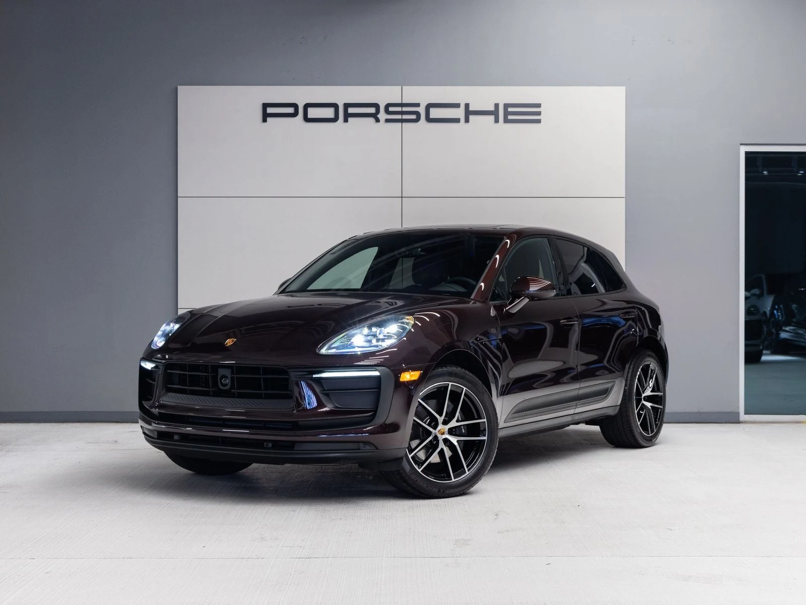 Porsche Macan (95B) · Copper Ruby Metallic · Indigo Auto Group
