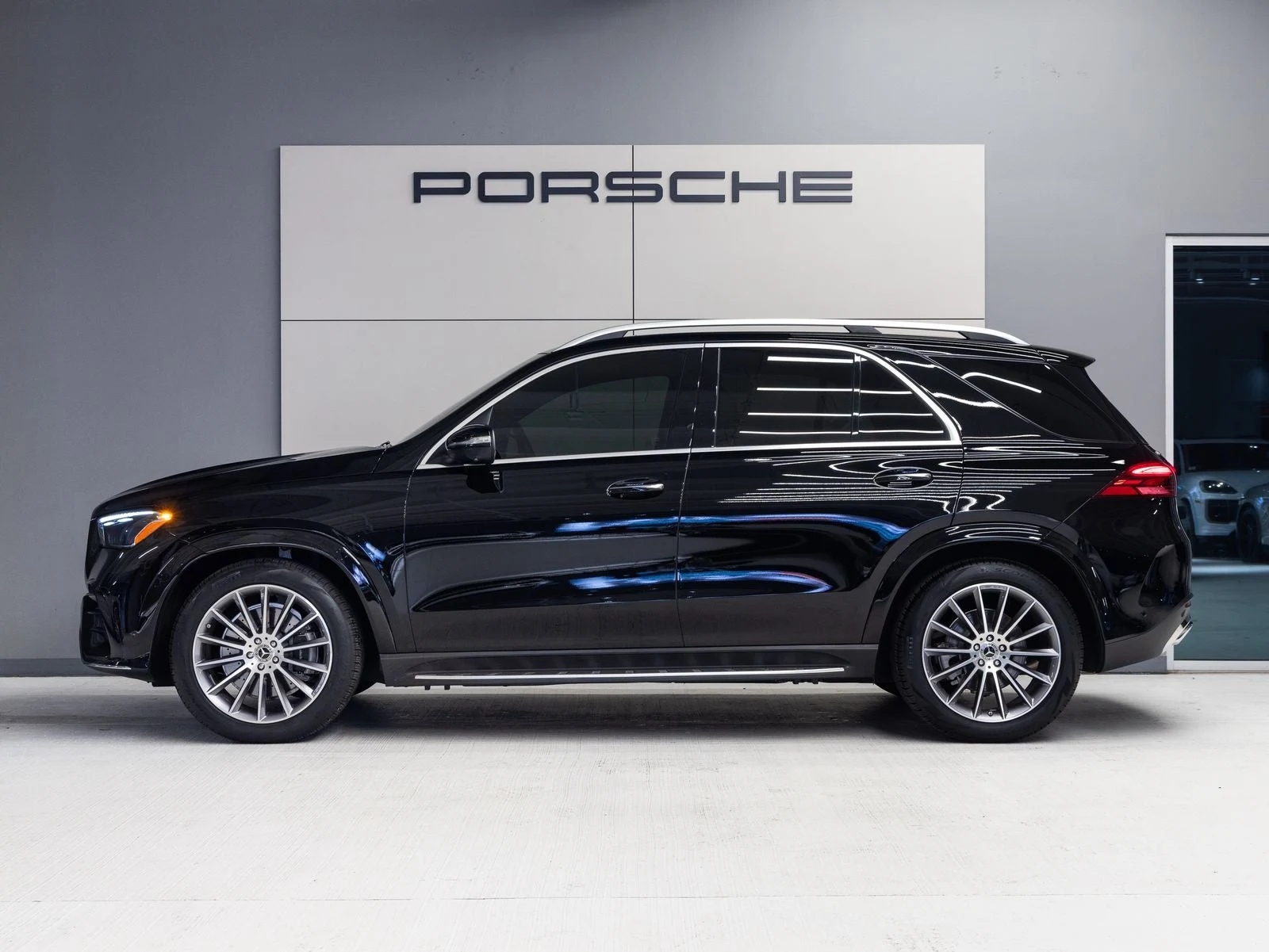 2026 Mercedes-Benz GLE 450 4MATIC (V167), 2/20