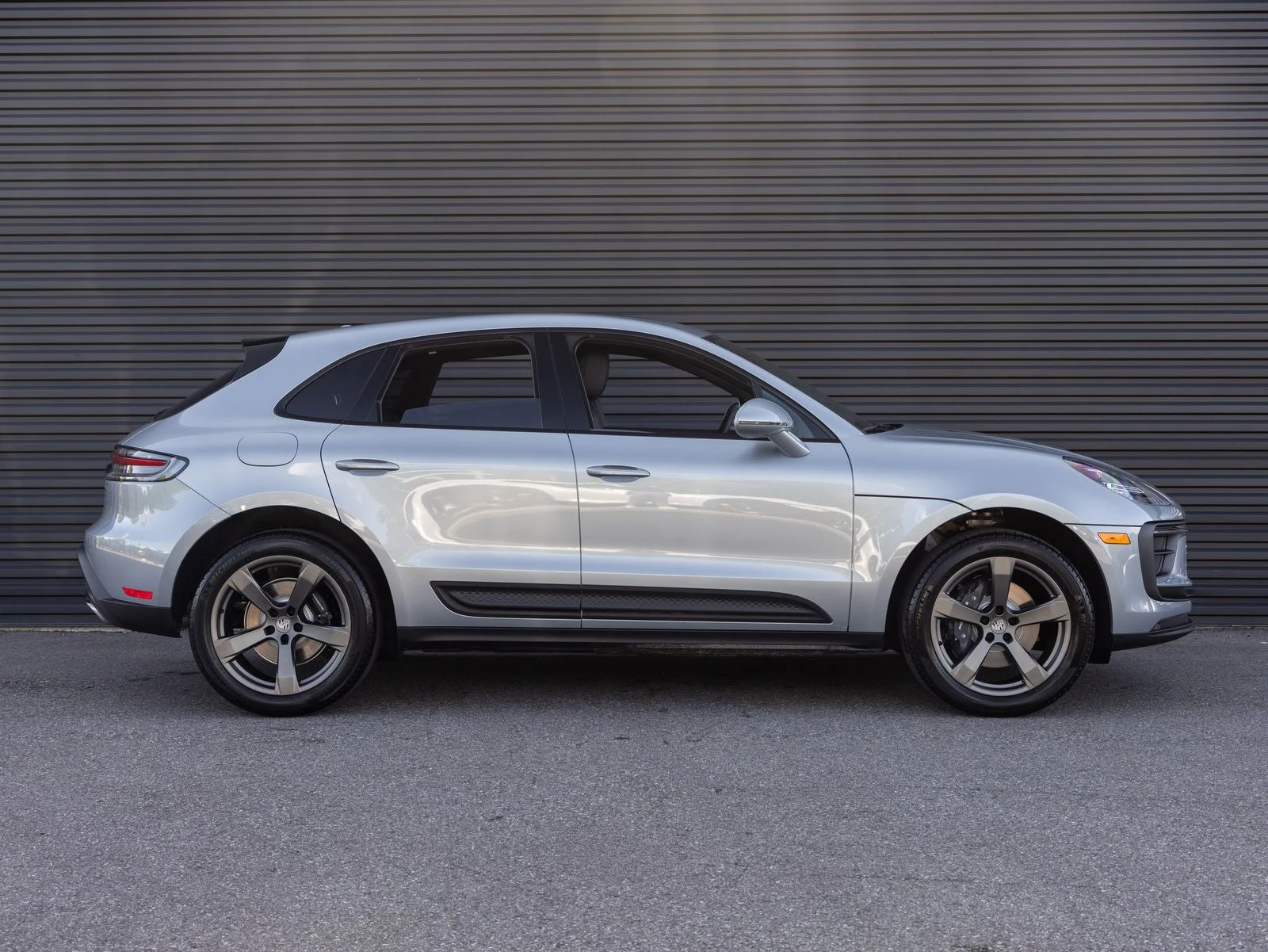 2026 Porsche Macan (95B), 8/20