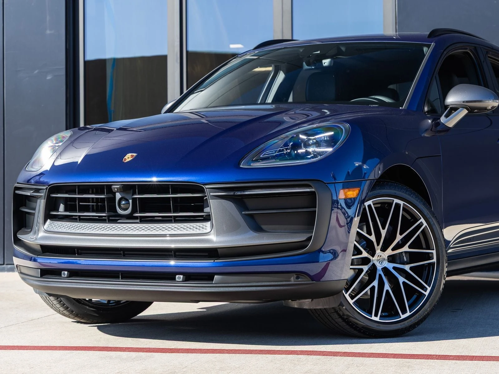 2026 Porsche Macan T (95B), 7/20