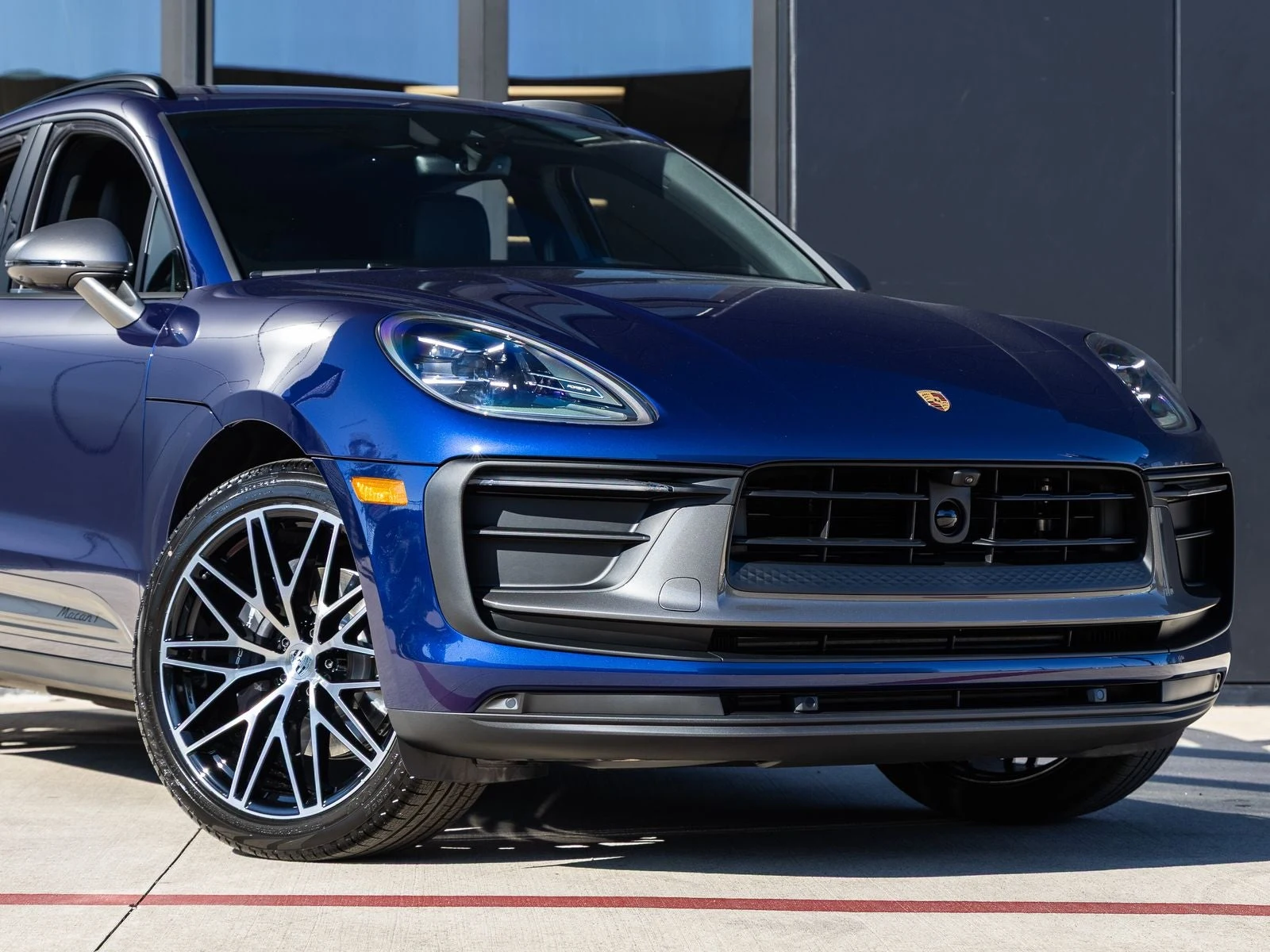 2026 Porsche Macan T (95B), 9/20