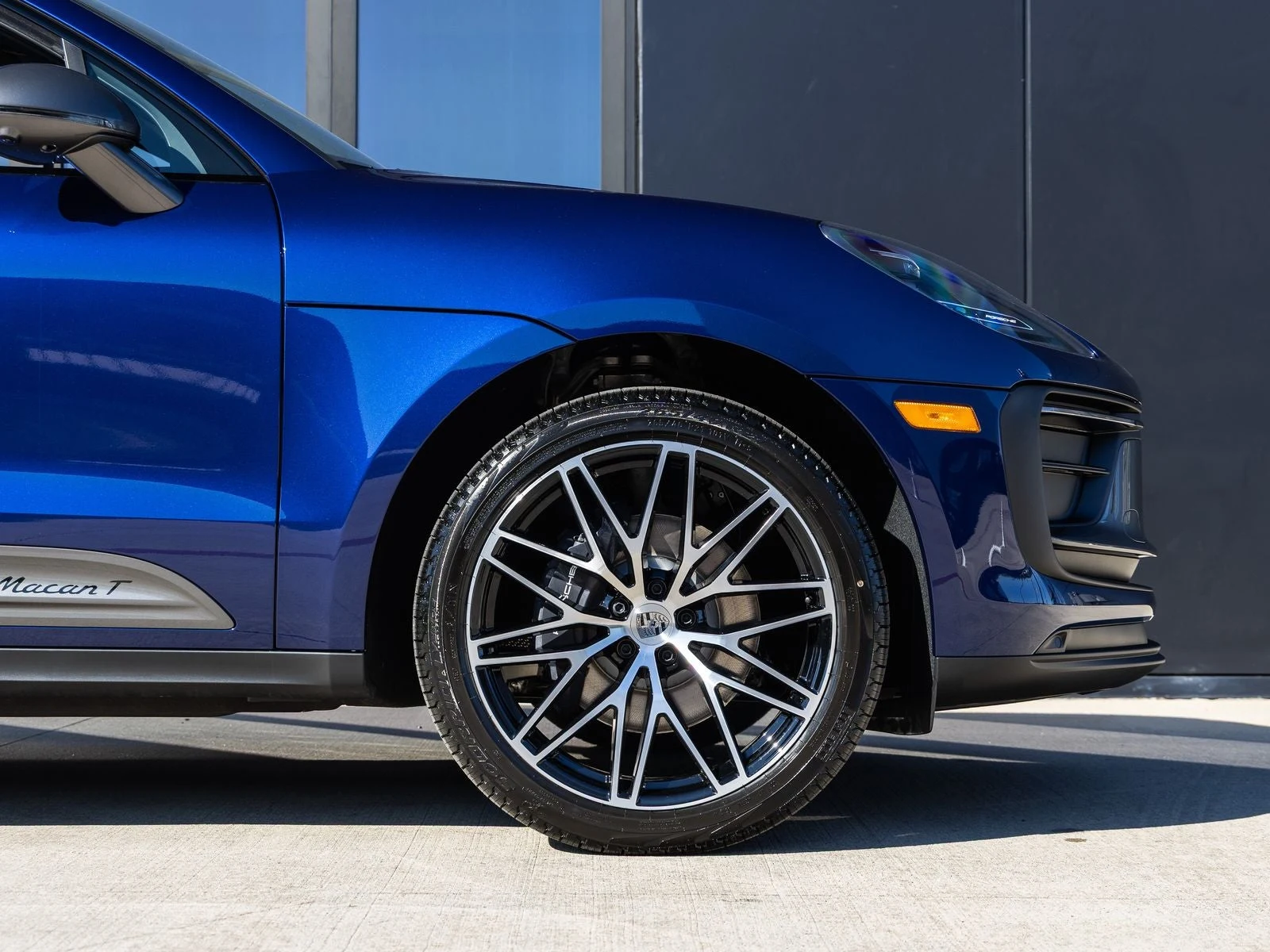 2026 Porsche Macan T (95B), 13/20