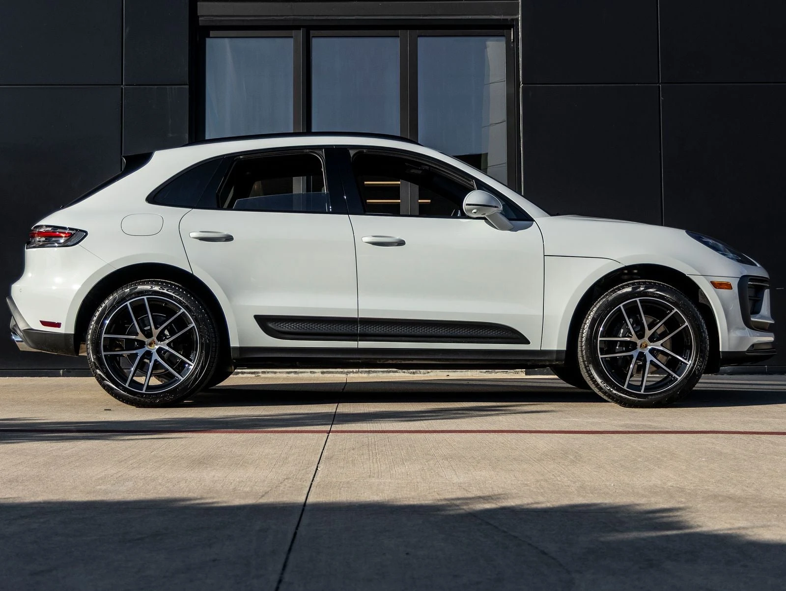 2026 Porsche Macan (95B), 12/20