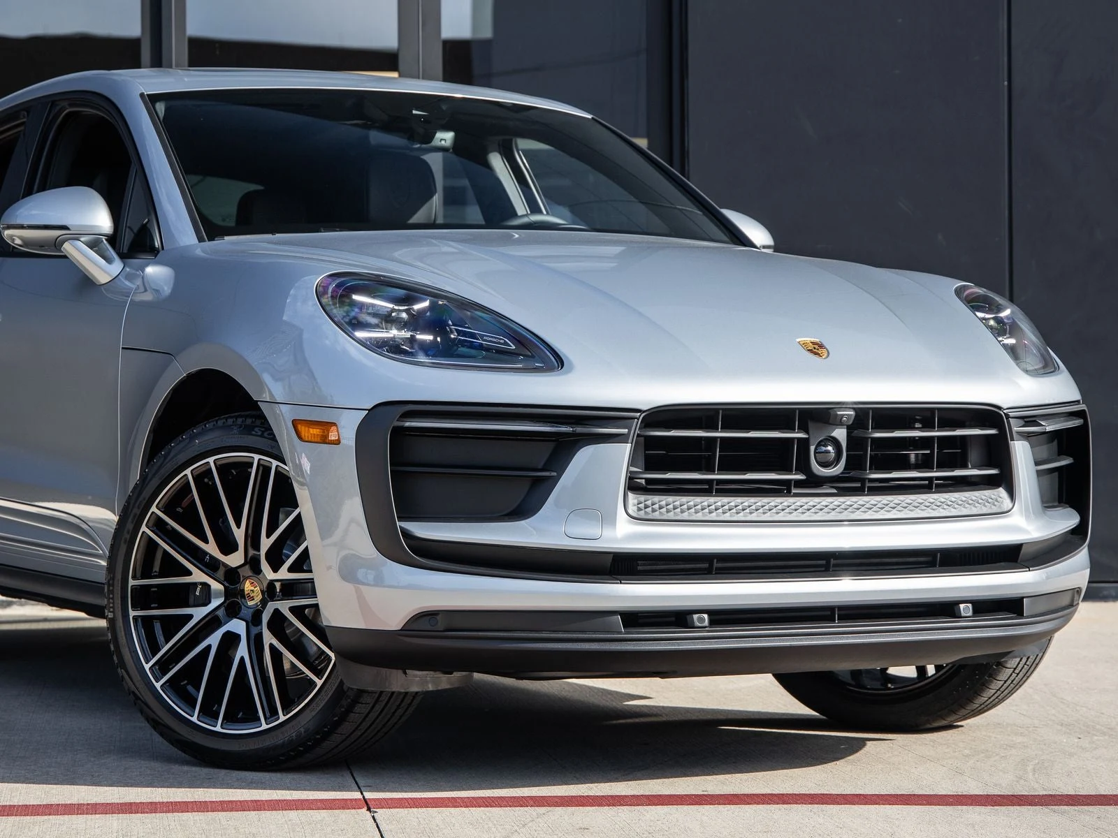 2026 Porsche Macan (95B), 9/20