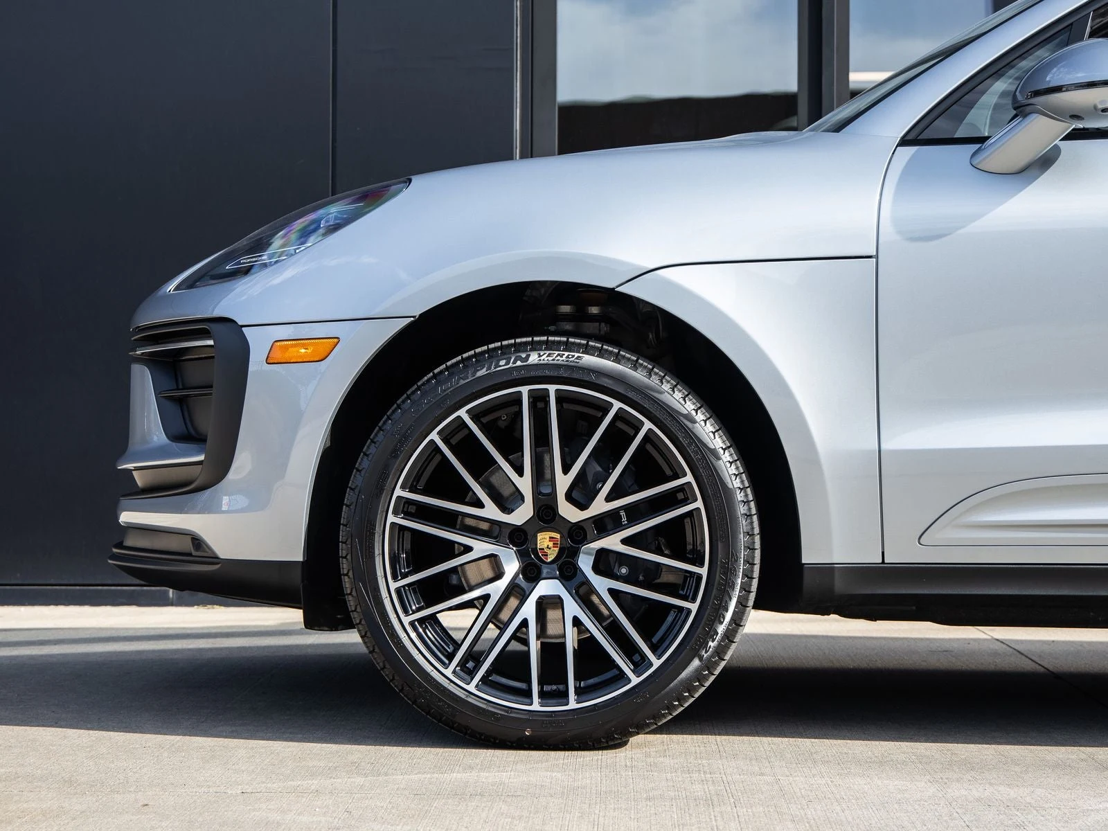 2026 Porsche Macan (95B), 13/20
