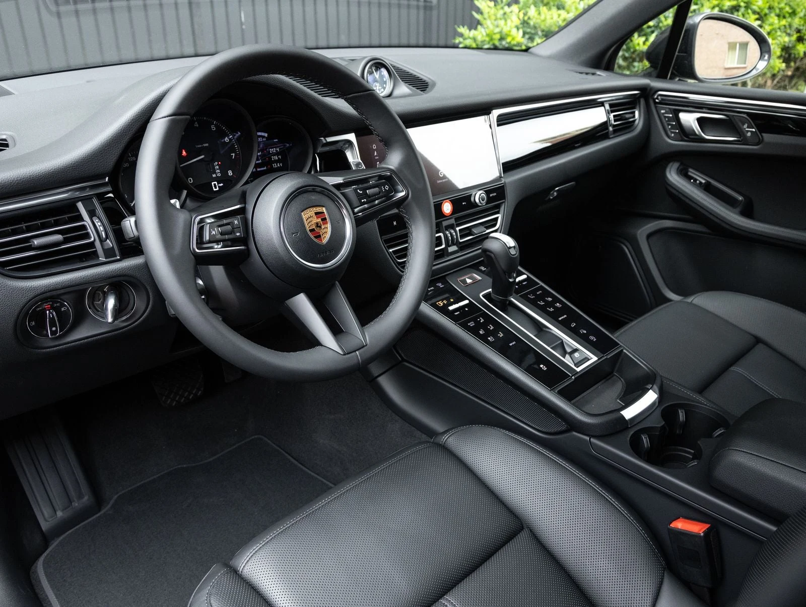 2026 Porsche Macan (95B), 4/20