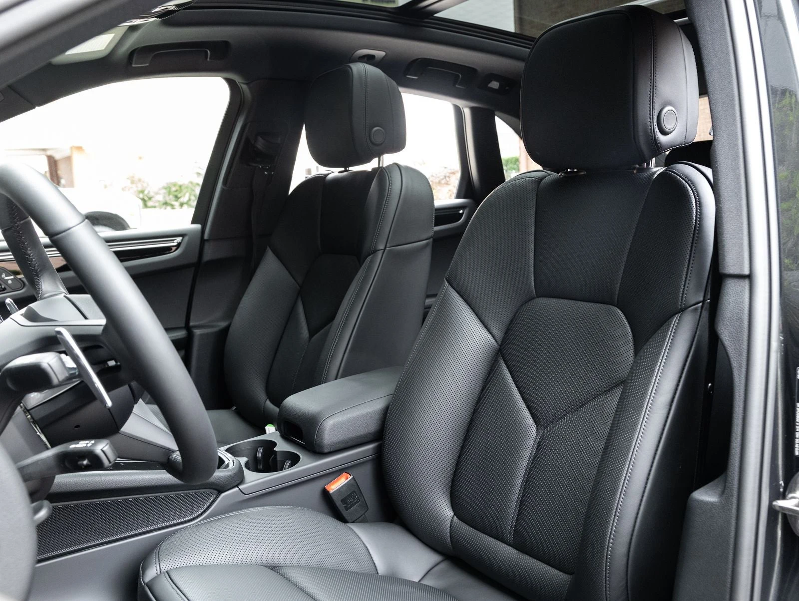 2026 Porsche Macan (95B), 5/20