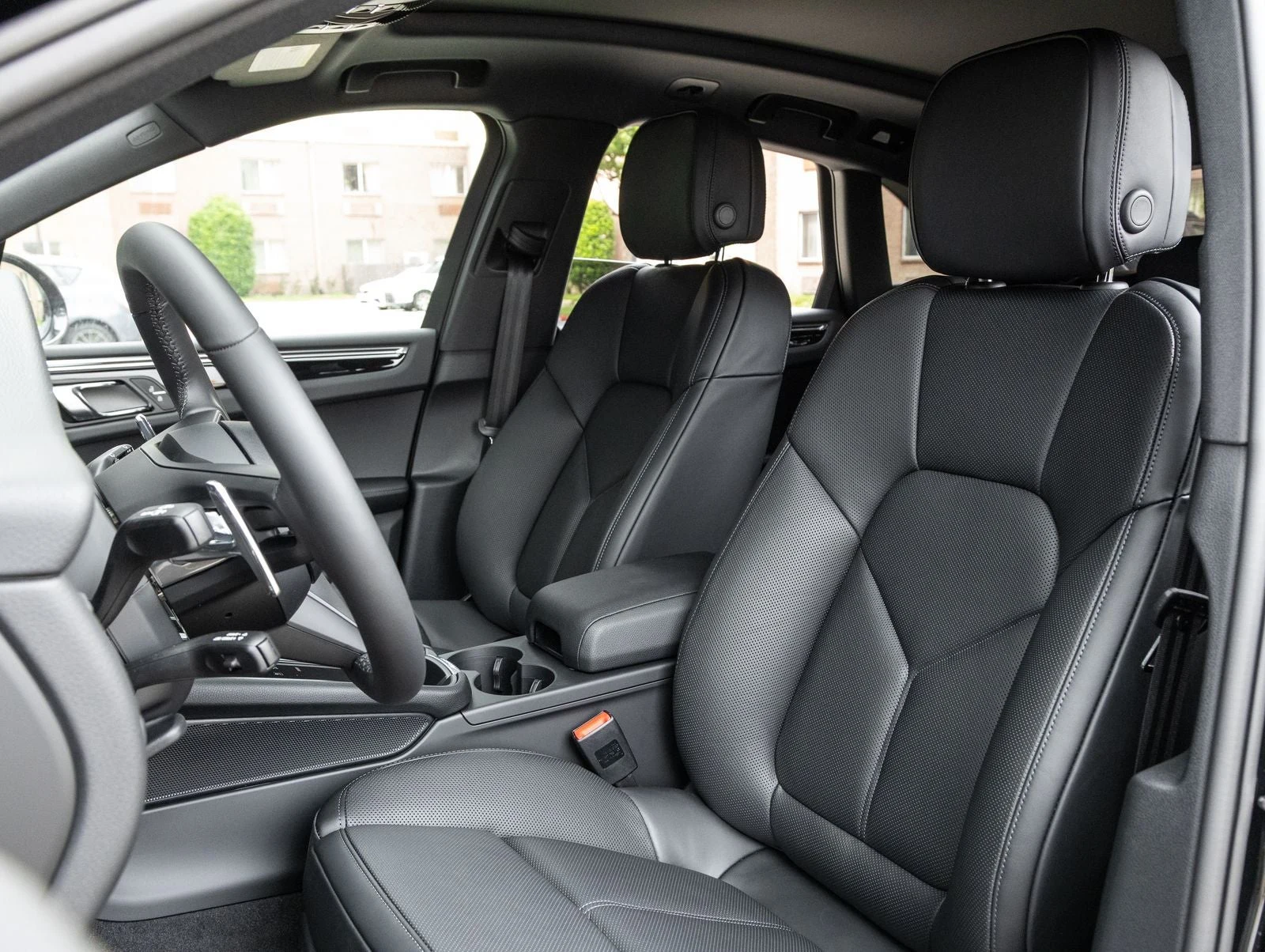 2026 Porsche Macan (95B), 5/20