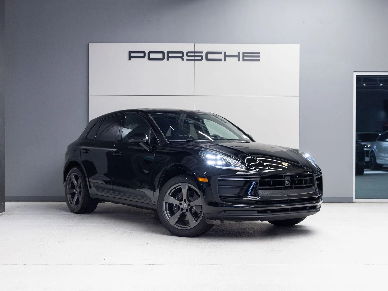 2026 Porsche Macan (95B), 9/20
