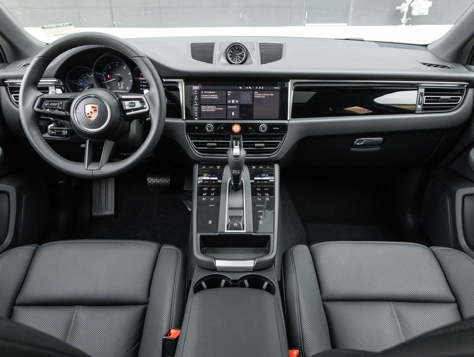 2026 Porsche Macan (95B), 12/20