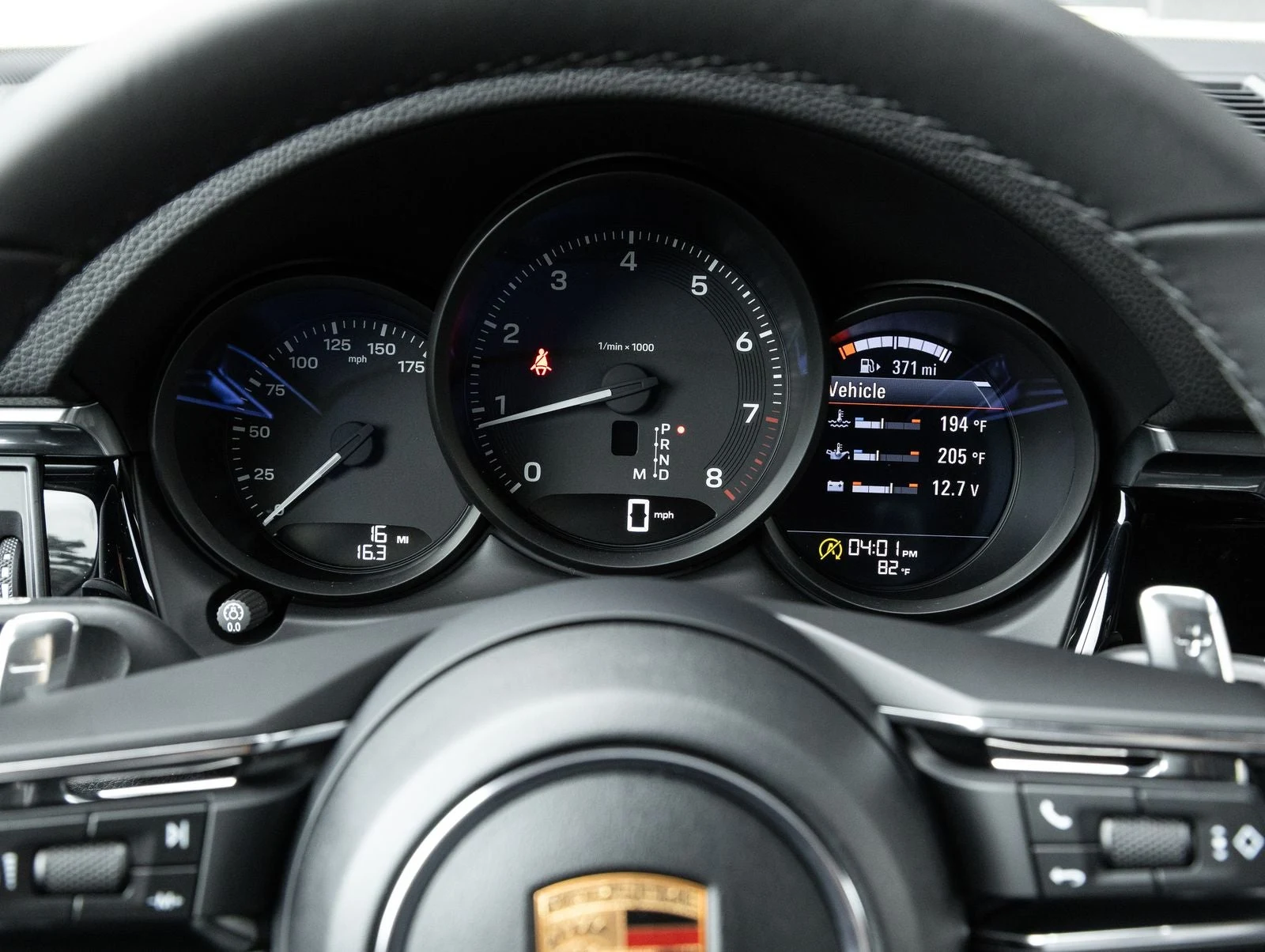2026 Porsche Macan (95B), 14/20
