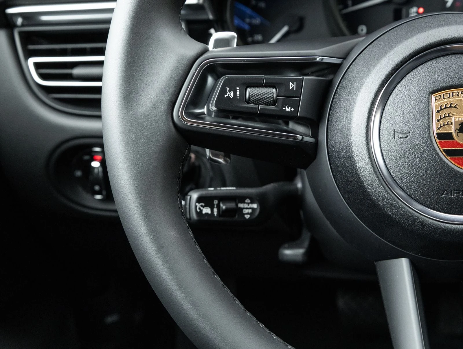 2026 Porsche Macan (95B), 15/20