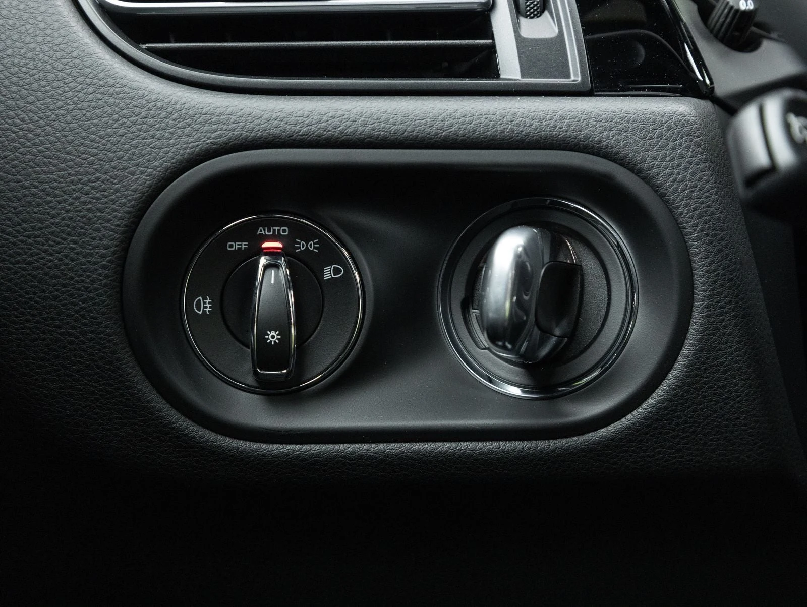 2026 Porsche Macan (95B), 17/20