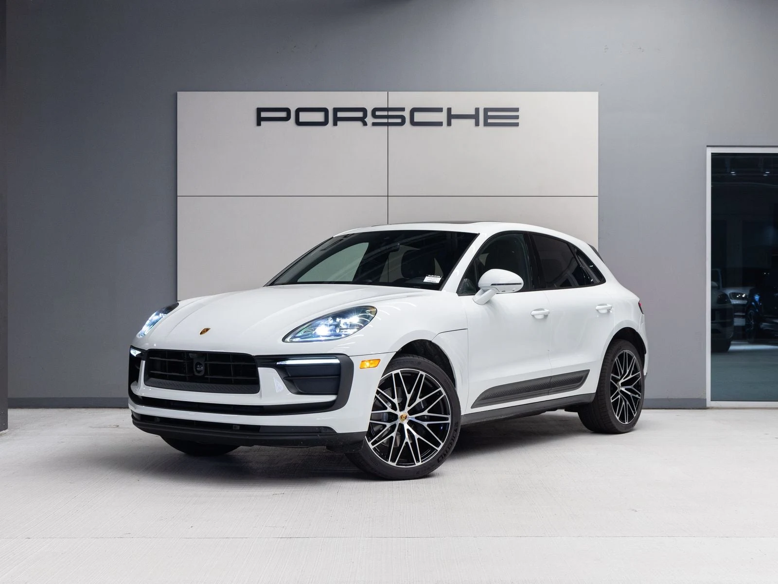 Porsche Macan (95B) · white · Indigo Auto Group