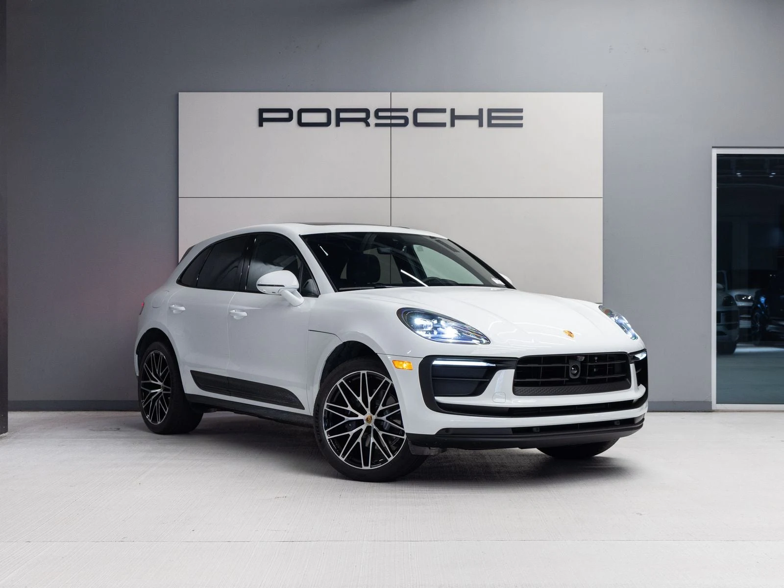 2026 Porsche Macan (95B), 9/20