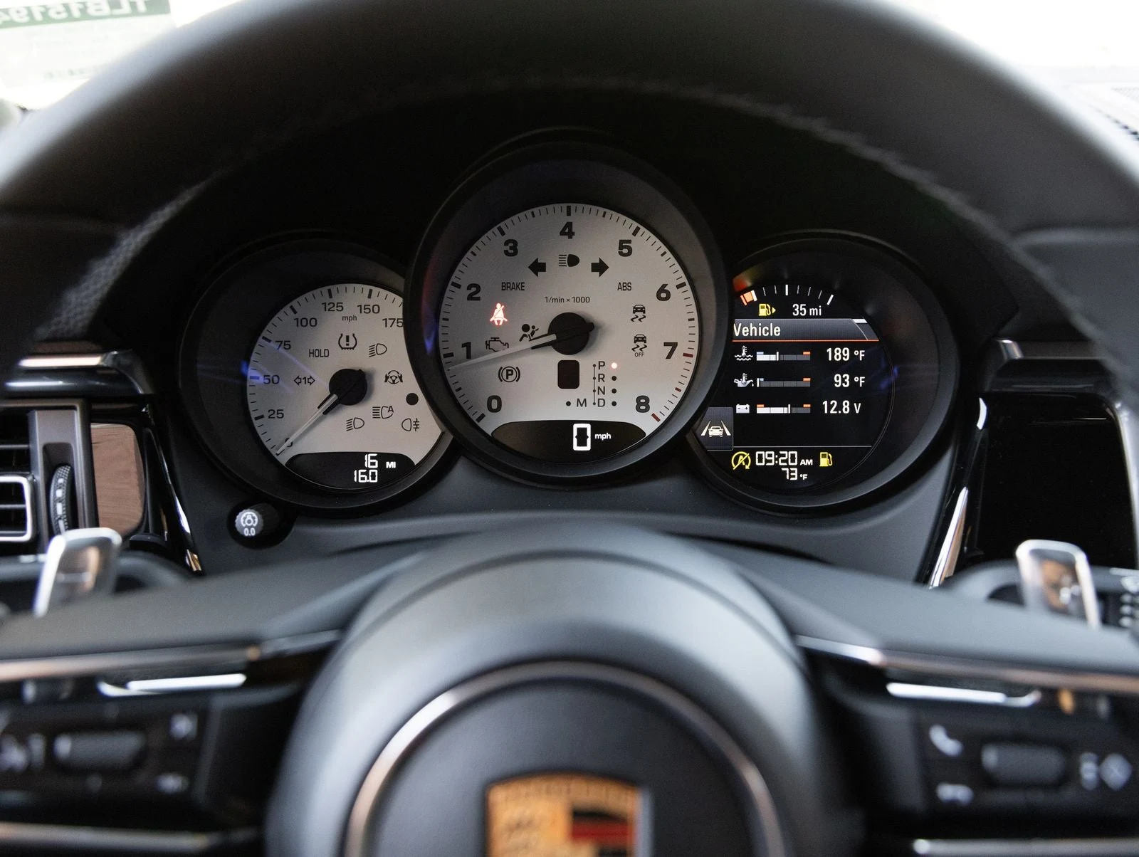 2026 Porsche Macan (95B), 14/20