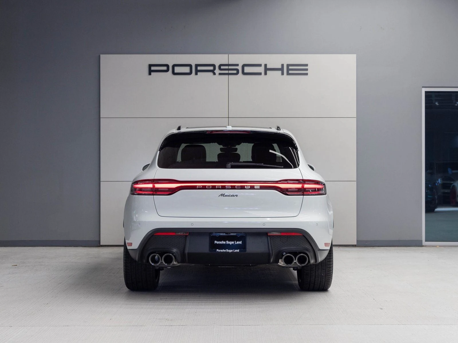 2026 Porsche Macan (95B), 6/20