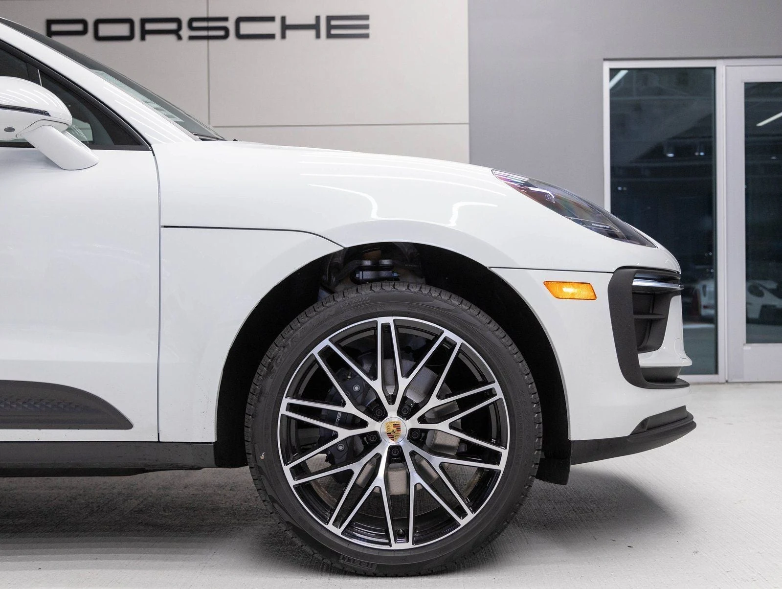 2026 Porsche Macan (95B), 11/20