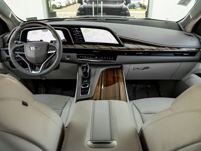 2023 Cadillac Escalade Sport Platinum (5th Generation), 20/20