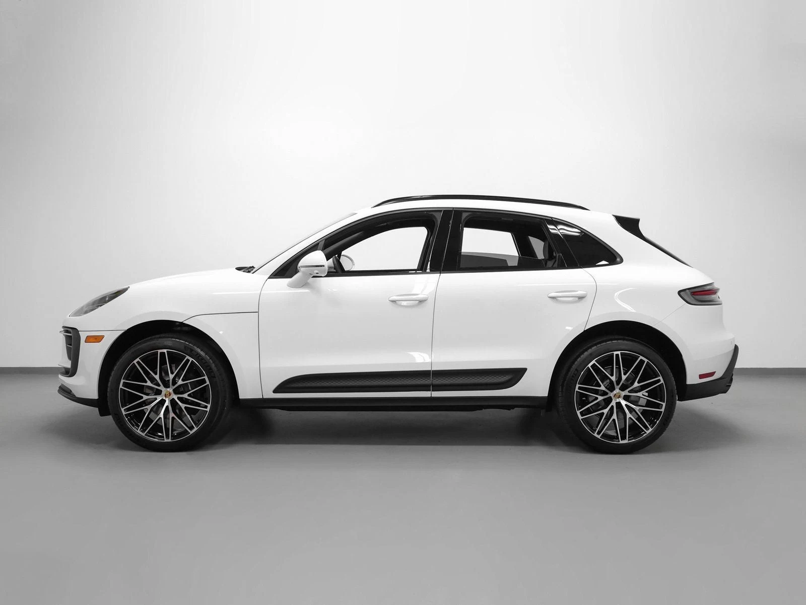 2026 Porsche Macan (95B), 2/20