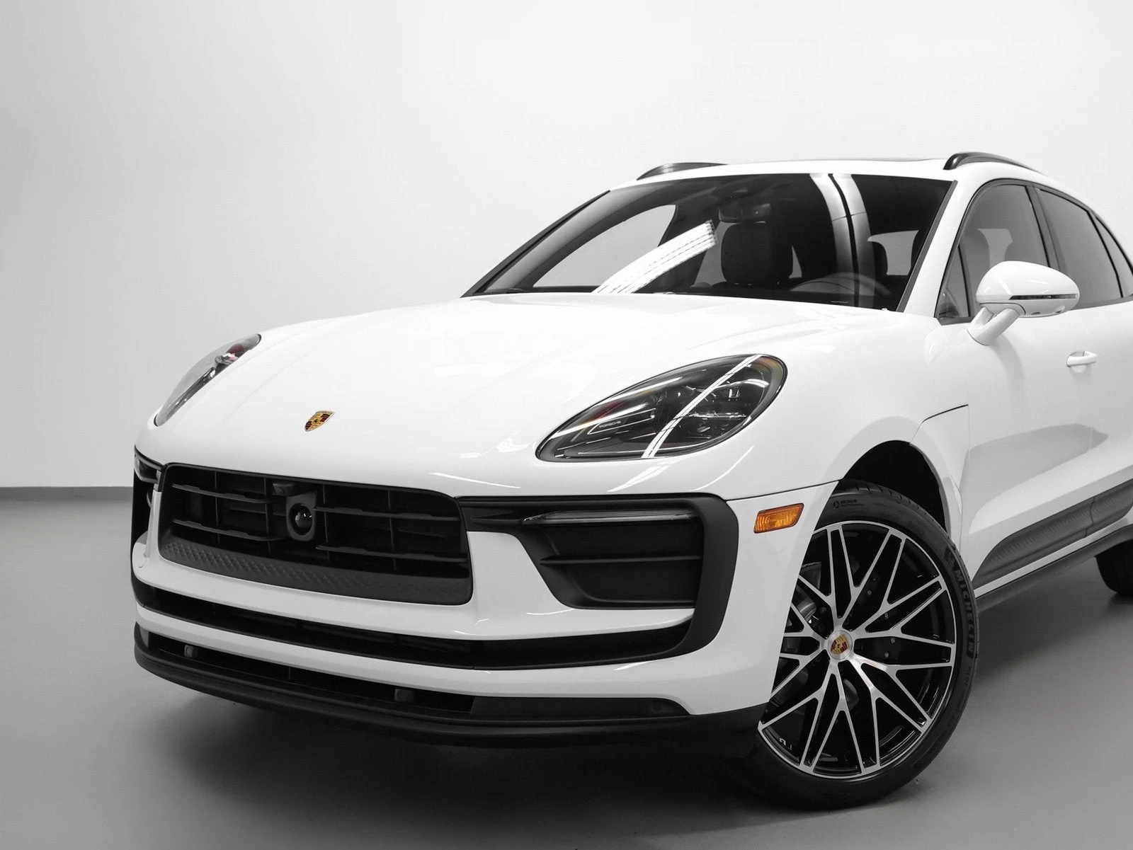 2026 Porsche Macan (95B), 6/20