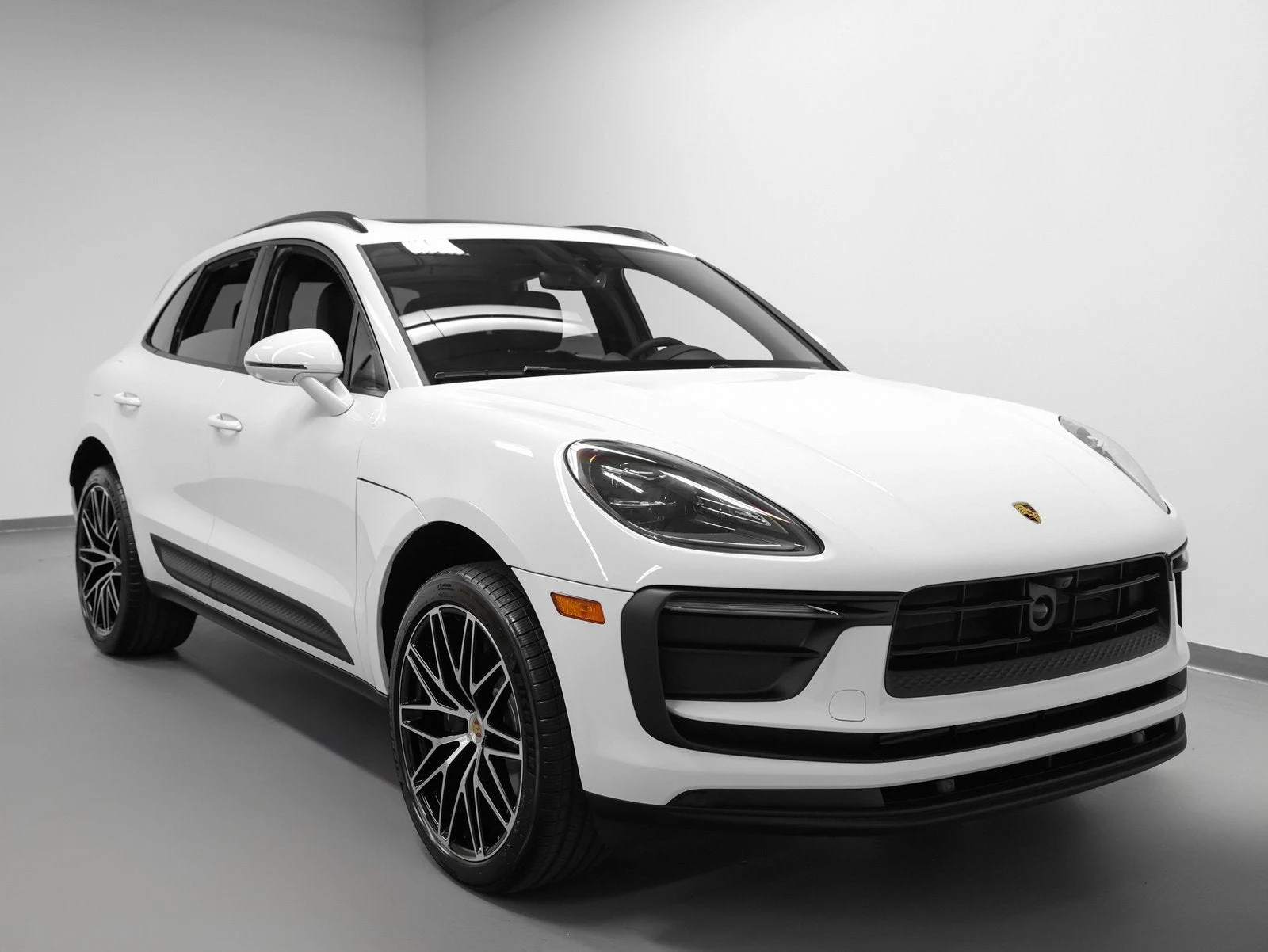 2026 Porsche Macan (95B), 9/20