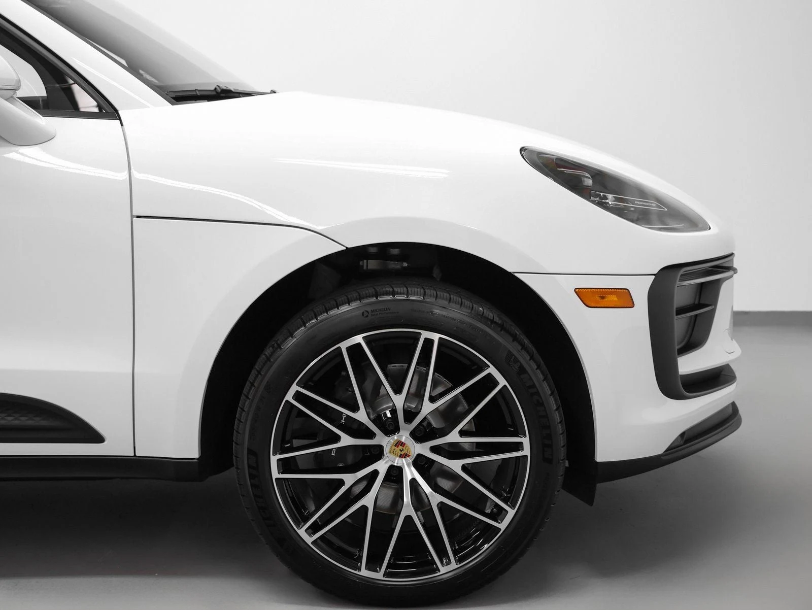 2026 Porsche Macan (95B), 14/20