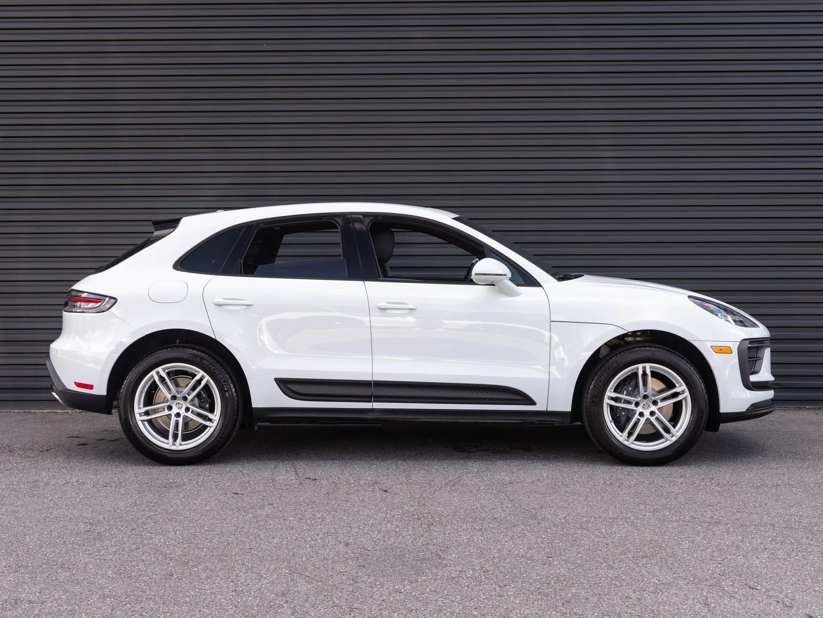 2026 Porsche Macan (95B), 8/20