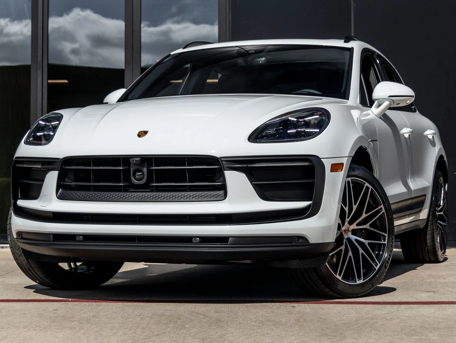 Porsche Macan (95B) · white · Indigo Auto Group