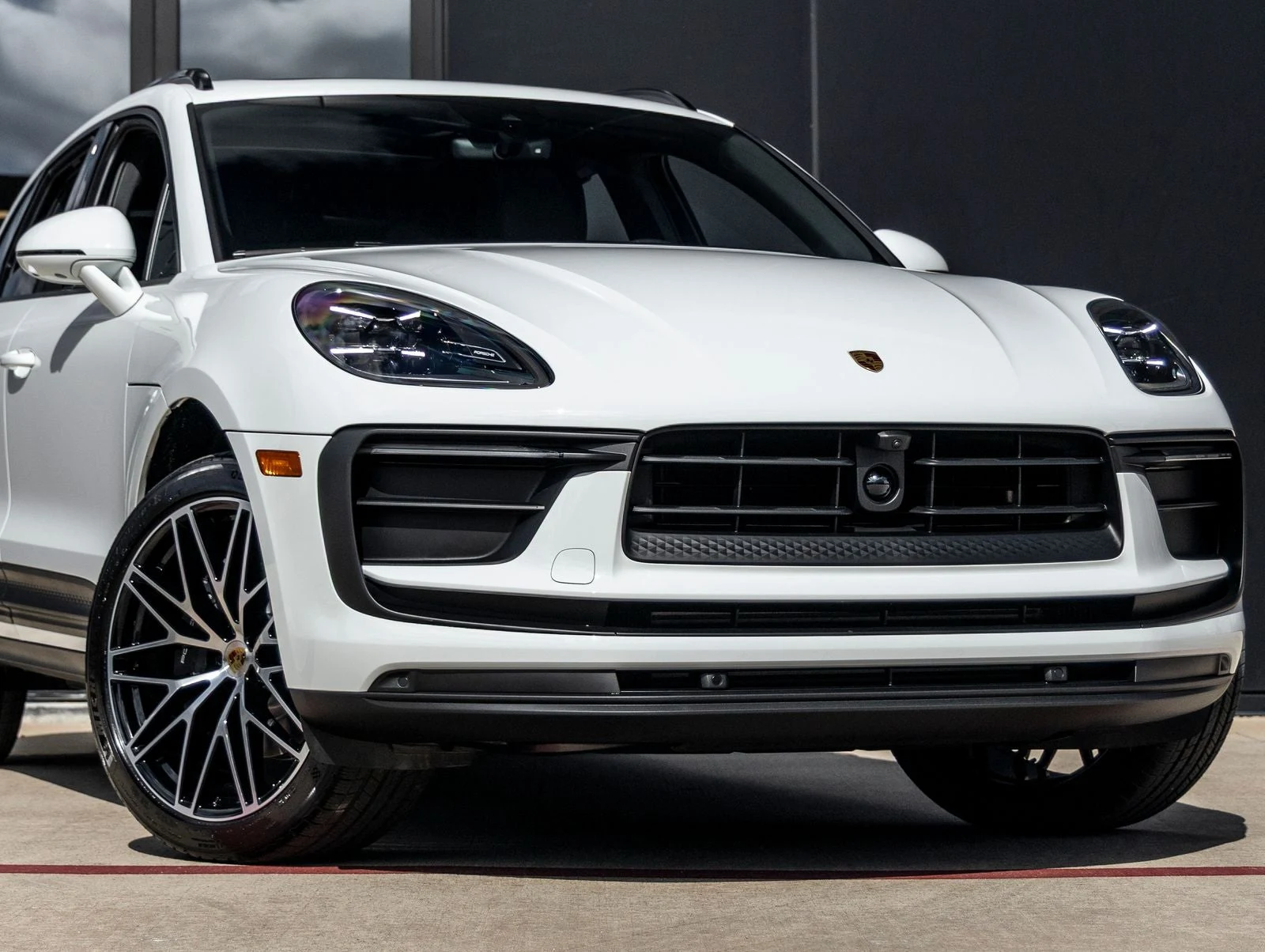 2026 Porsche Macan (95B), 9/20