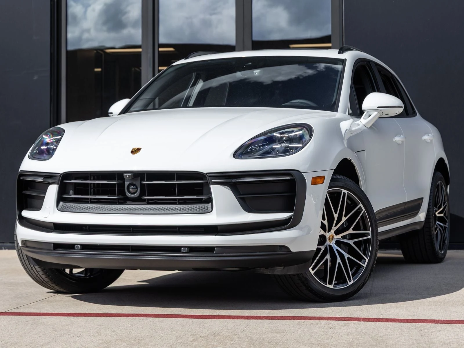 Porsche Macan (95B) · white · Indigo Auto Group