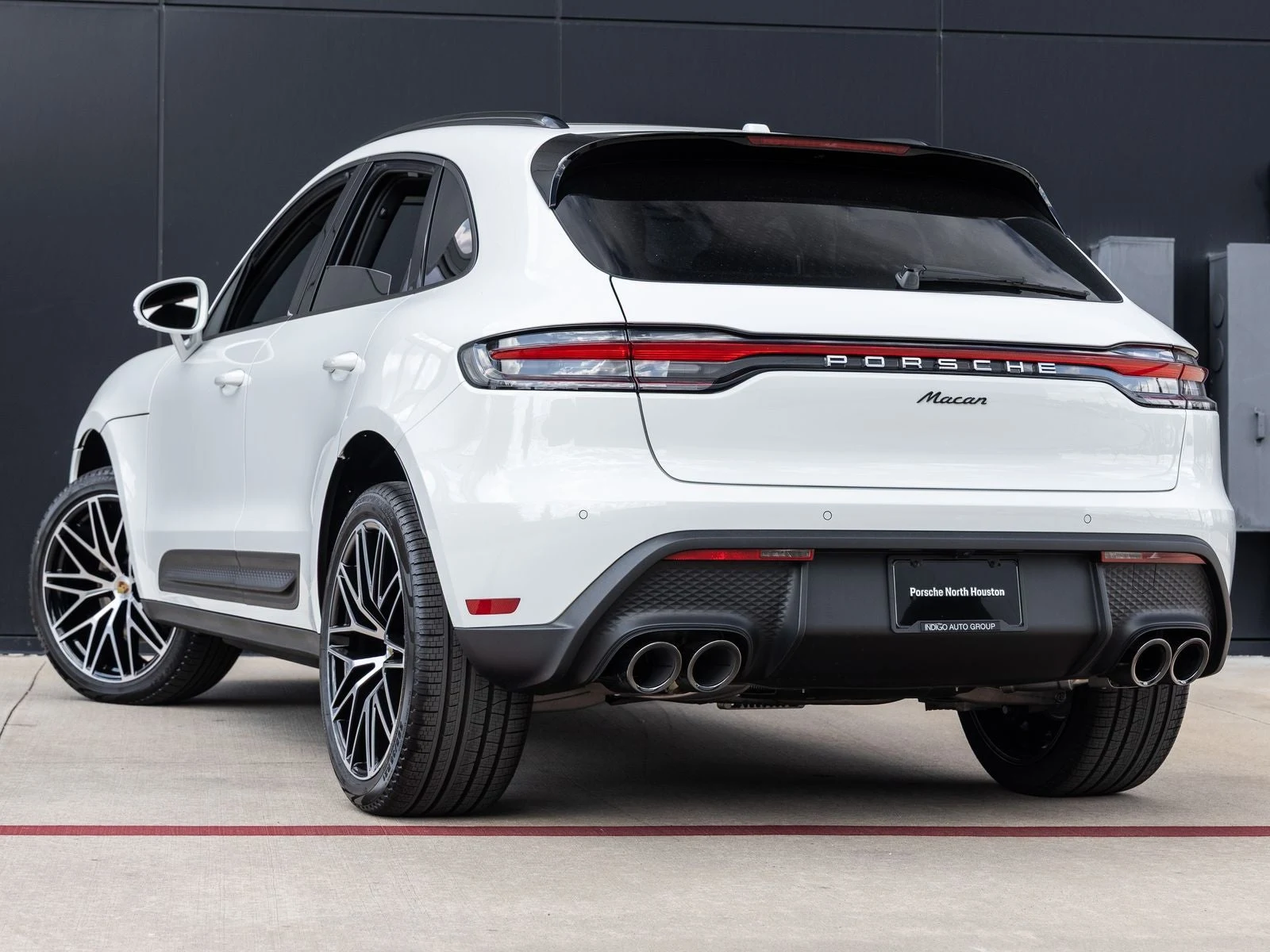 2026 Porsche Macan (95B), 3/20