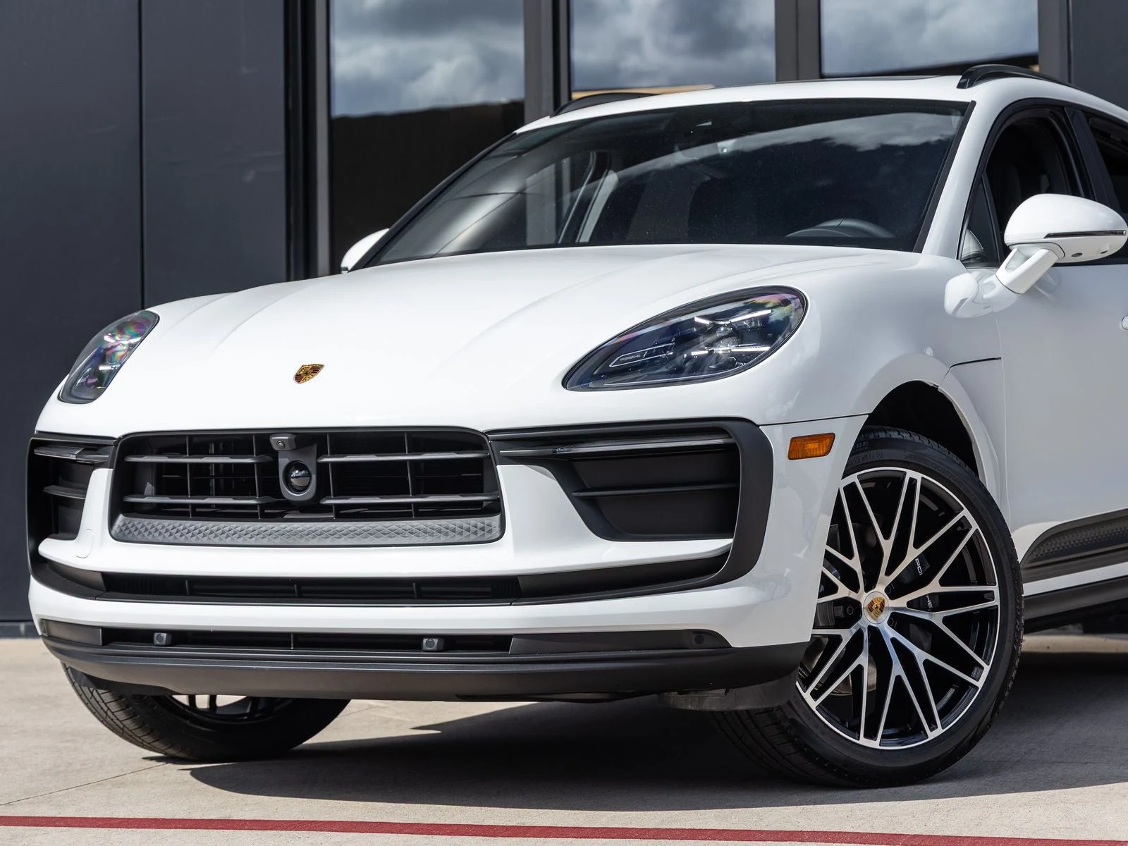 2026 Porsche Macan (95B), 7/20
