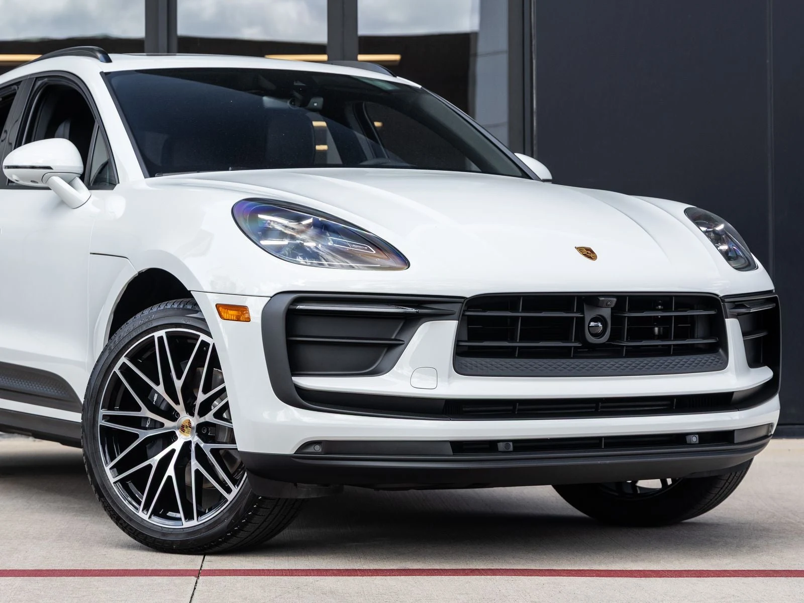 2026 Porsche Macan (95B), 9/20