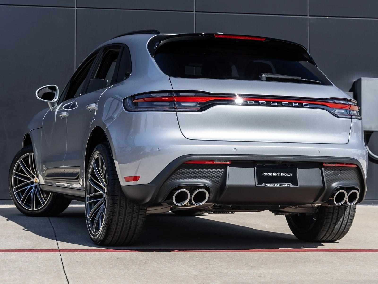 2026 Porsche Macan (95B), 3/20