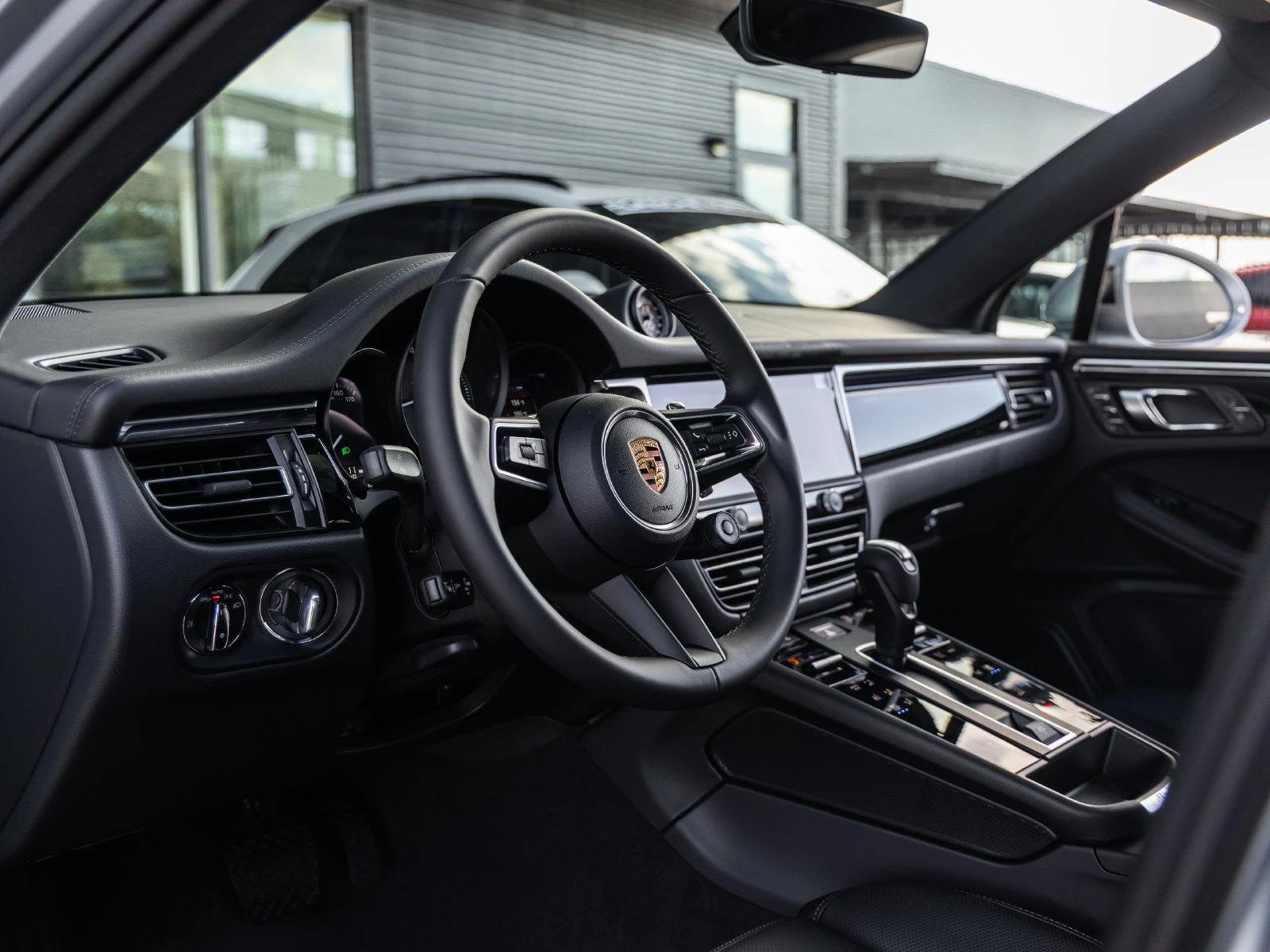 2026 Porsche Macan (95B), 4/20
