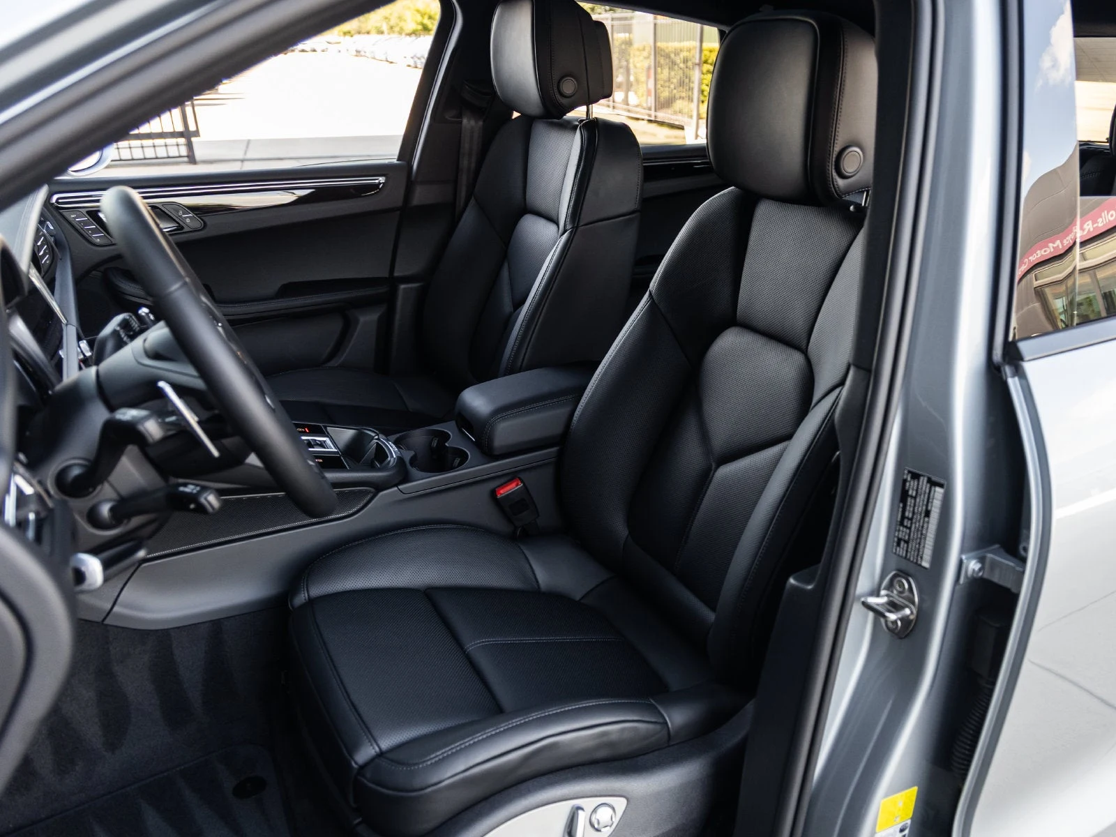 2026 Porsche Macan (95B), 5/20