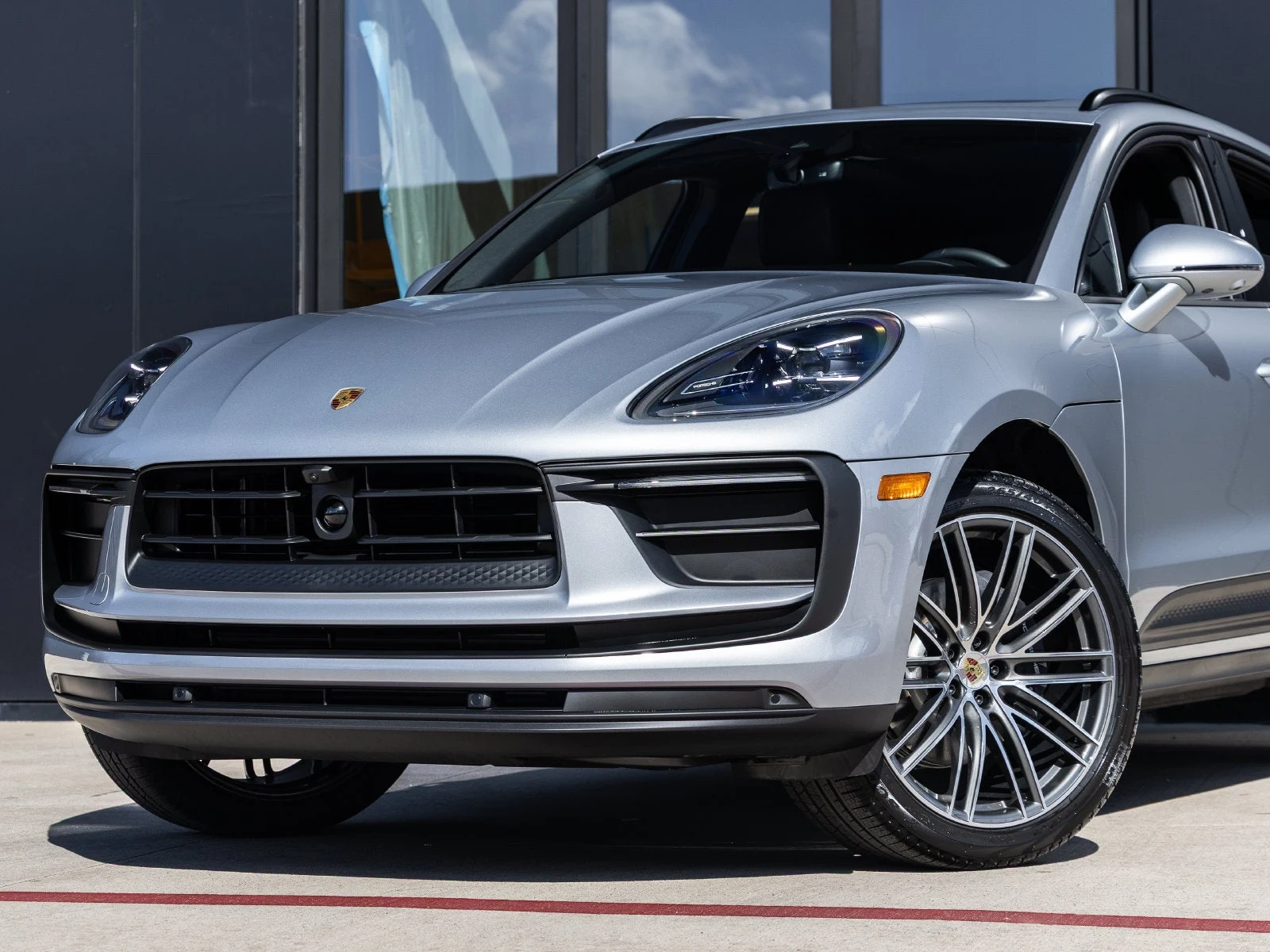 2026 Porsche Macan (95B), 7/20