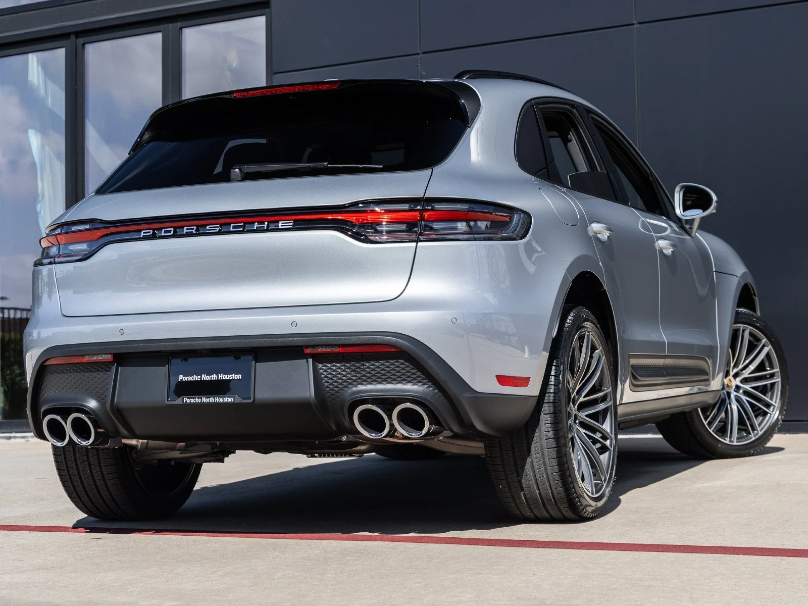 2026 Porsche Macan (95B), 11/20
