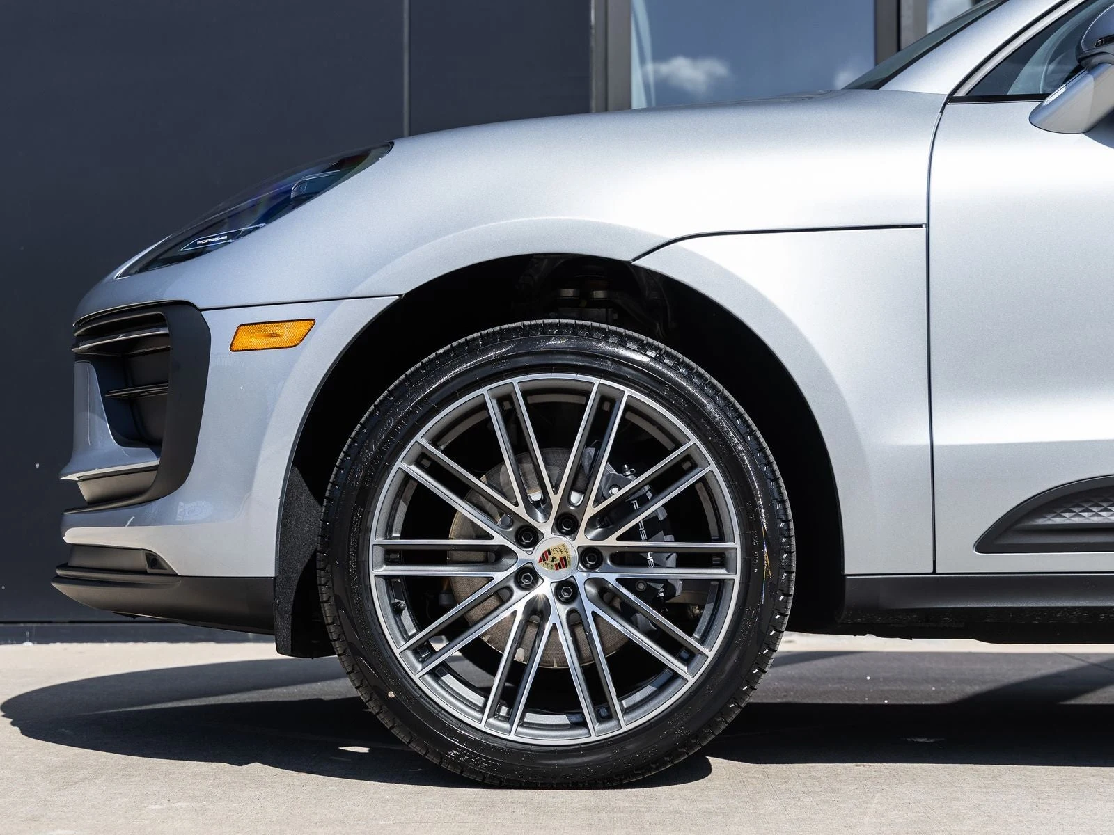 2026 Porsche Macan (95B), 13/20