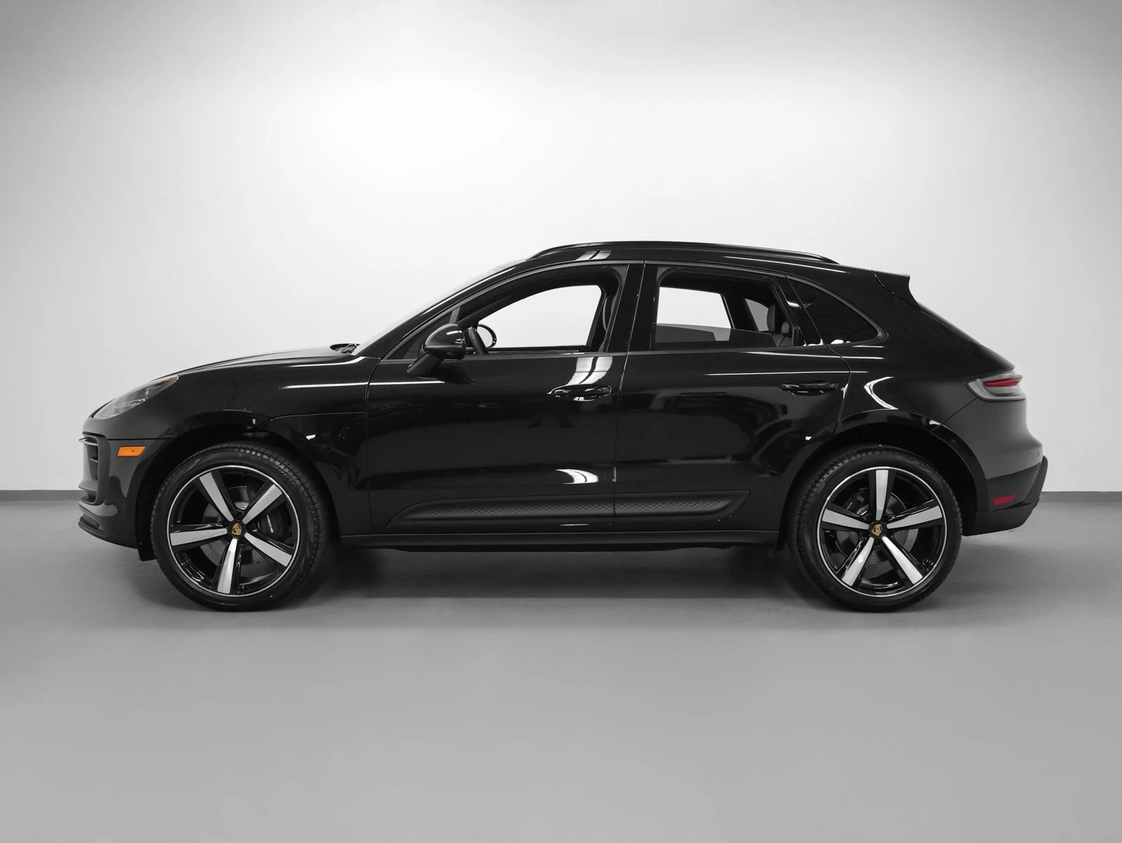 2026 Porsche Macan (95B), 2/20
