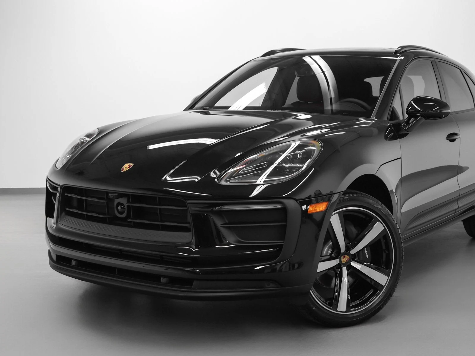 2026 Porsche Macan (95B), 6/20