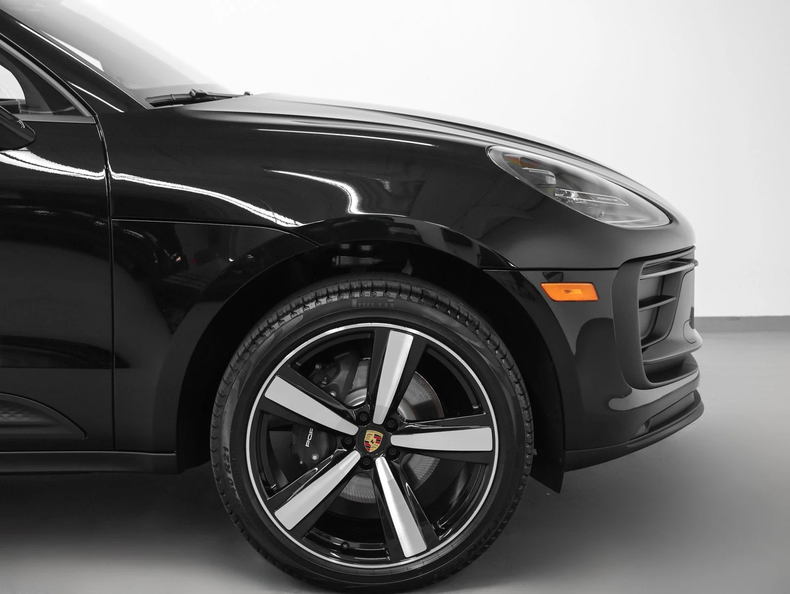 2026 Porsche Macan (95B), 13/20