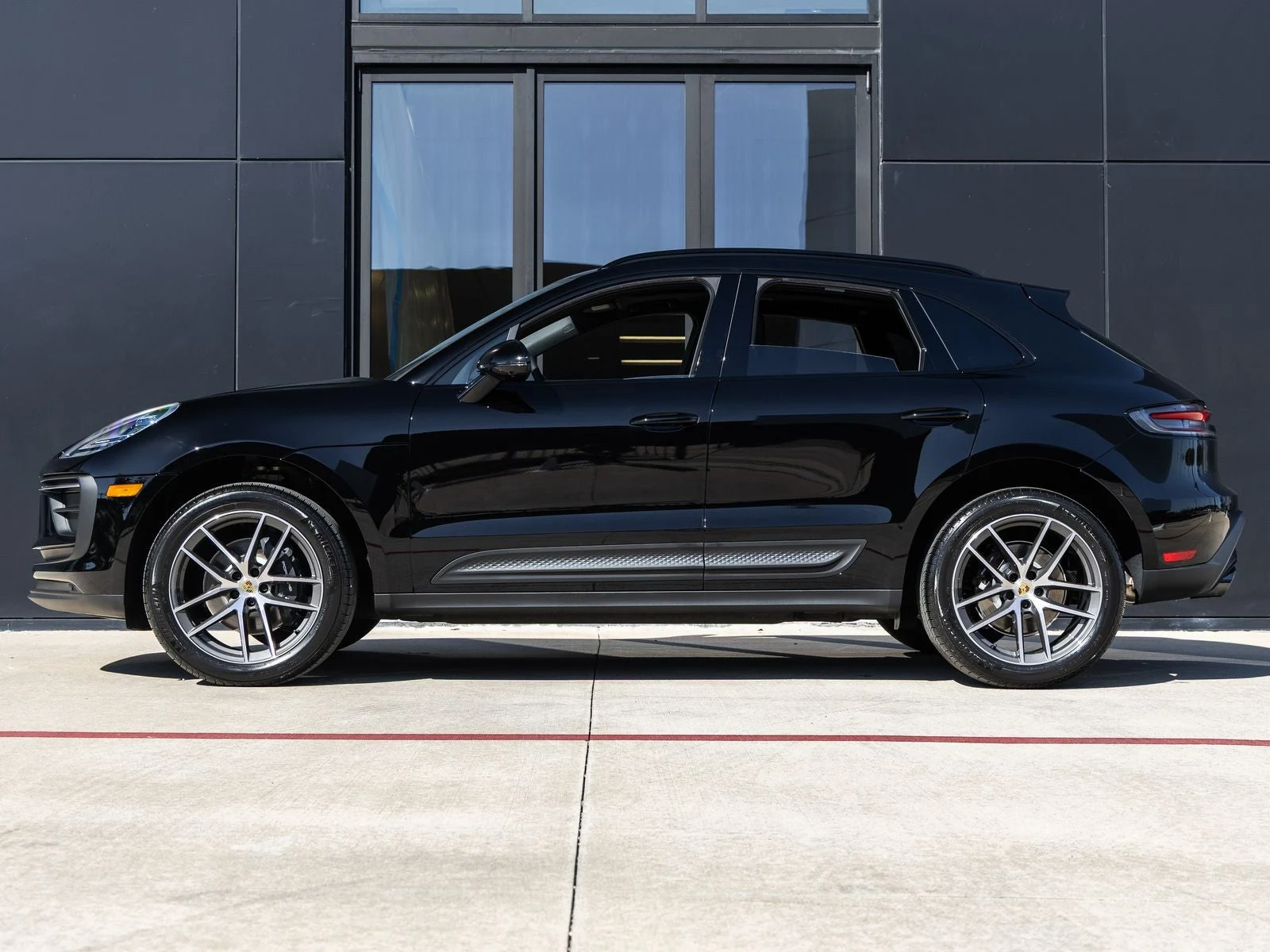 2026 Porsche Macan (95B), 2/20