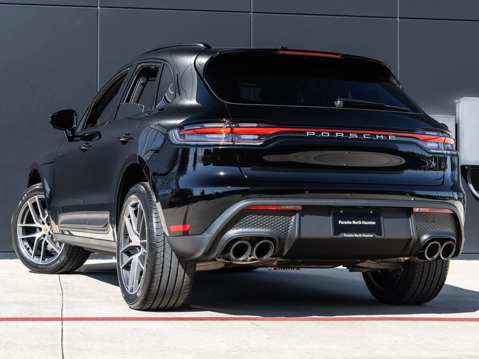 2026 Porsche Macan (95B), 3/20