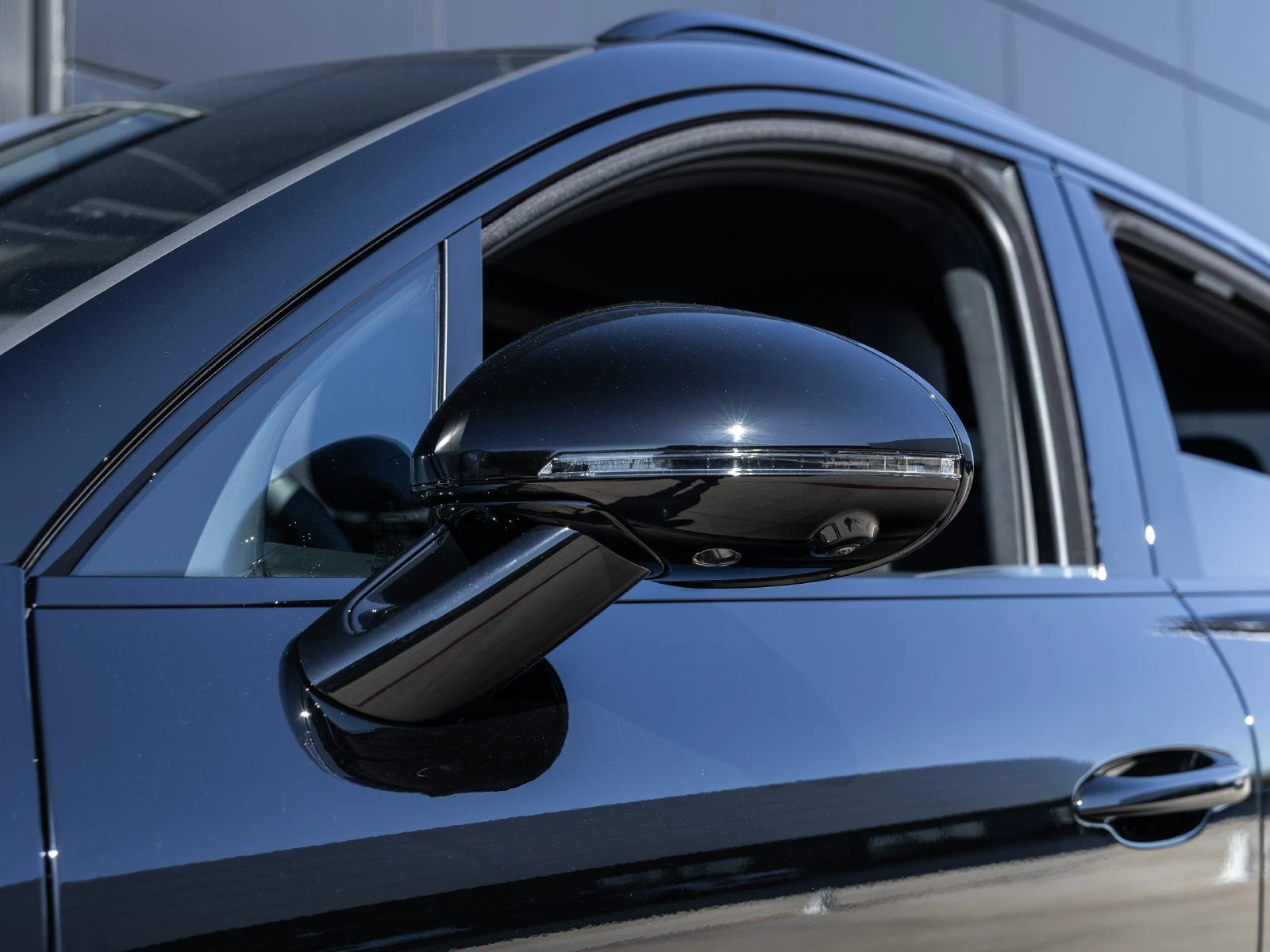 2026 Porsche Macan (95B), 17/20